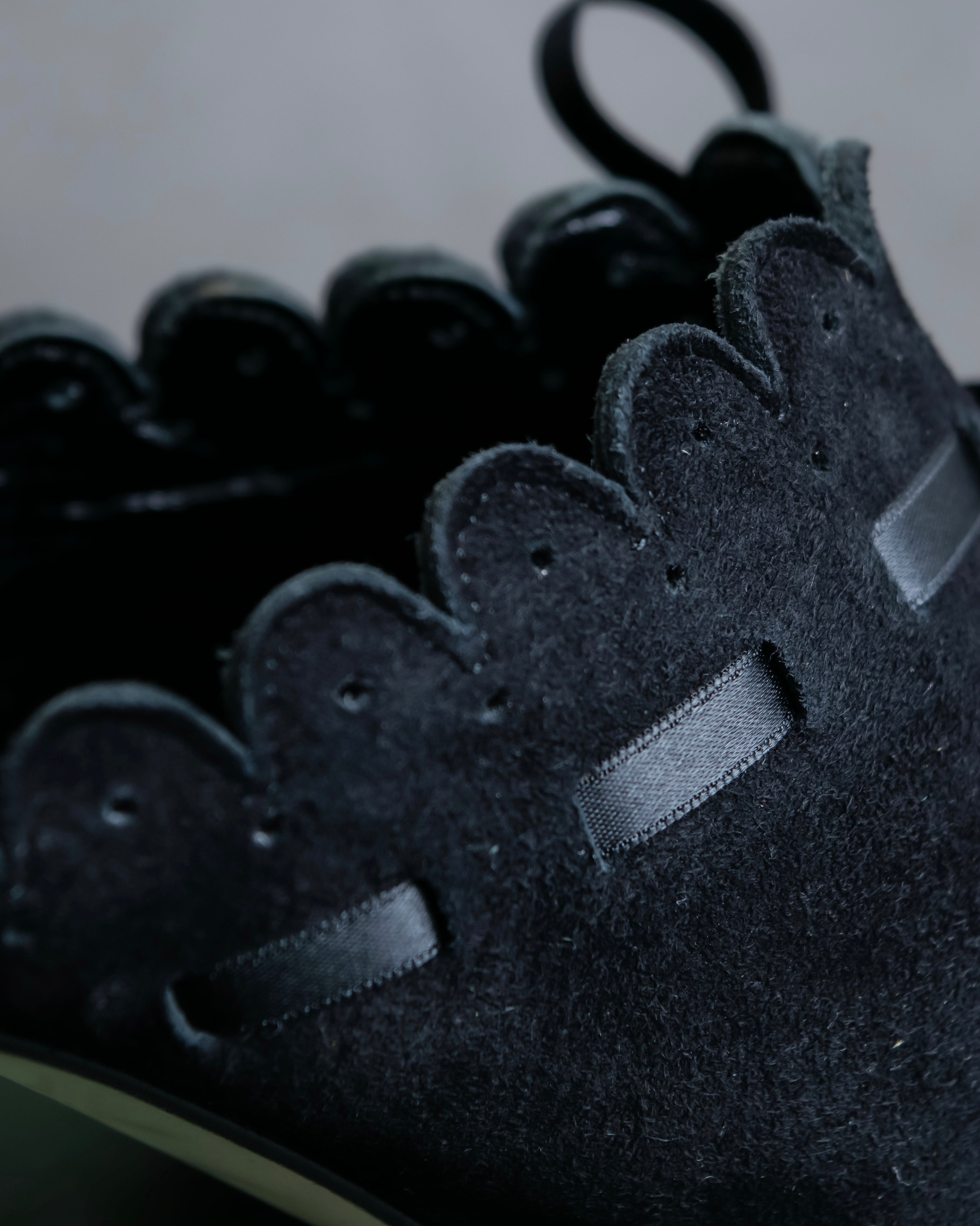 "BALENCIAGA" Ribbon design suede heel mules