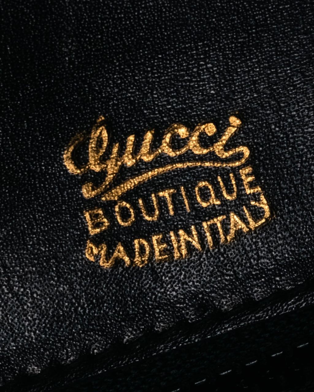 "GUCCI" 70’s boutique push lock box calf shoulder bag