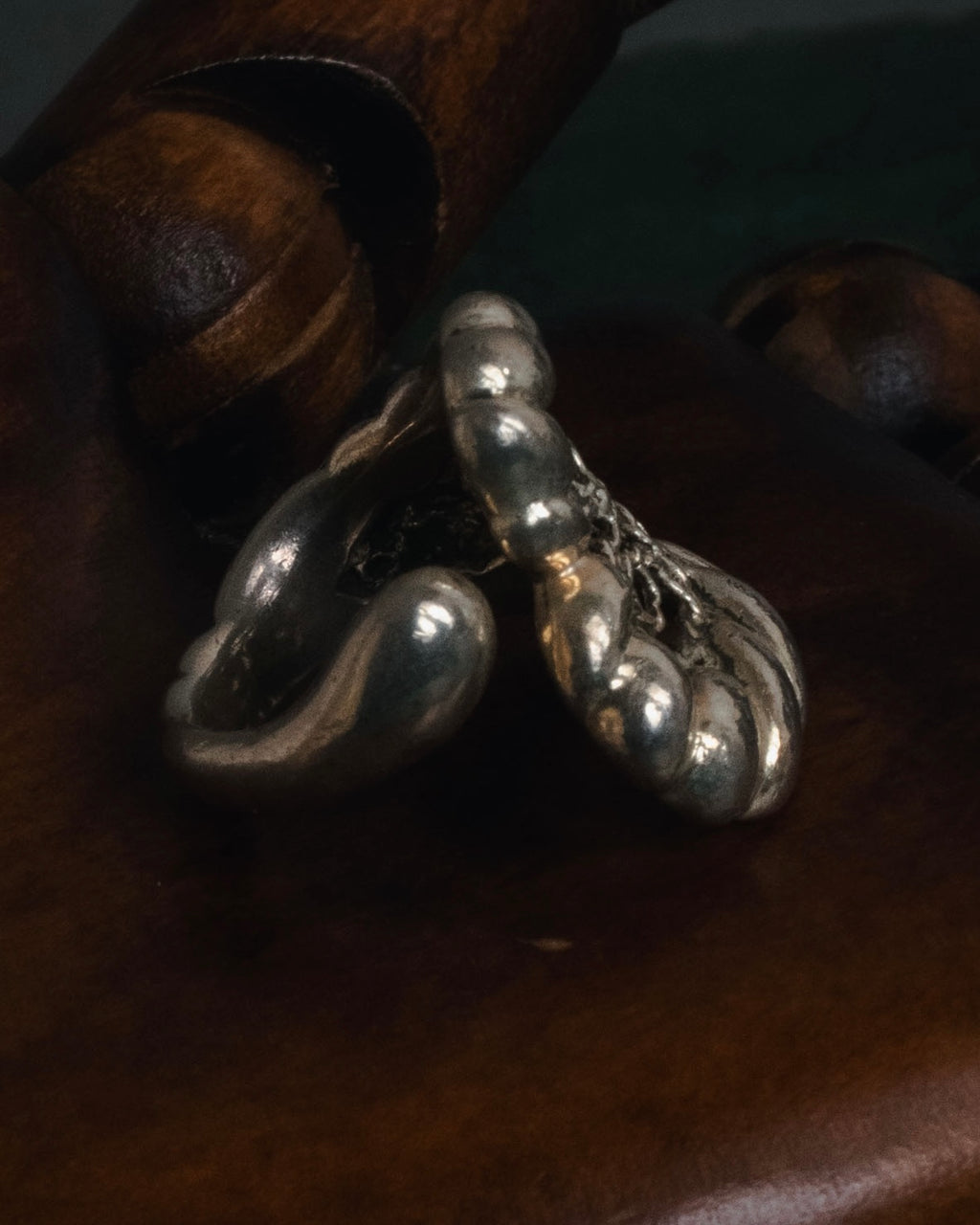 "Christian Dior" Rope-edged filigree signet ring