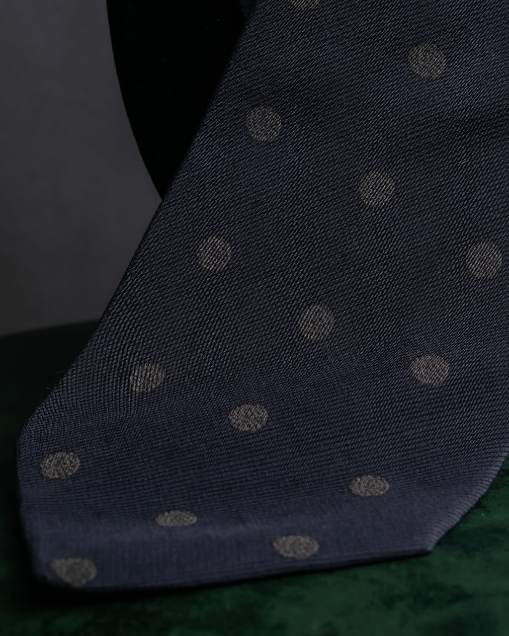 "GIORGIO ARMANI" Dot pattern silk  necktie