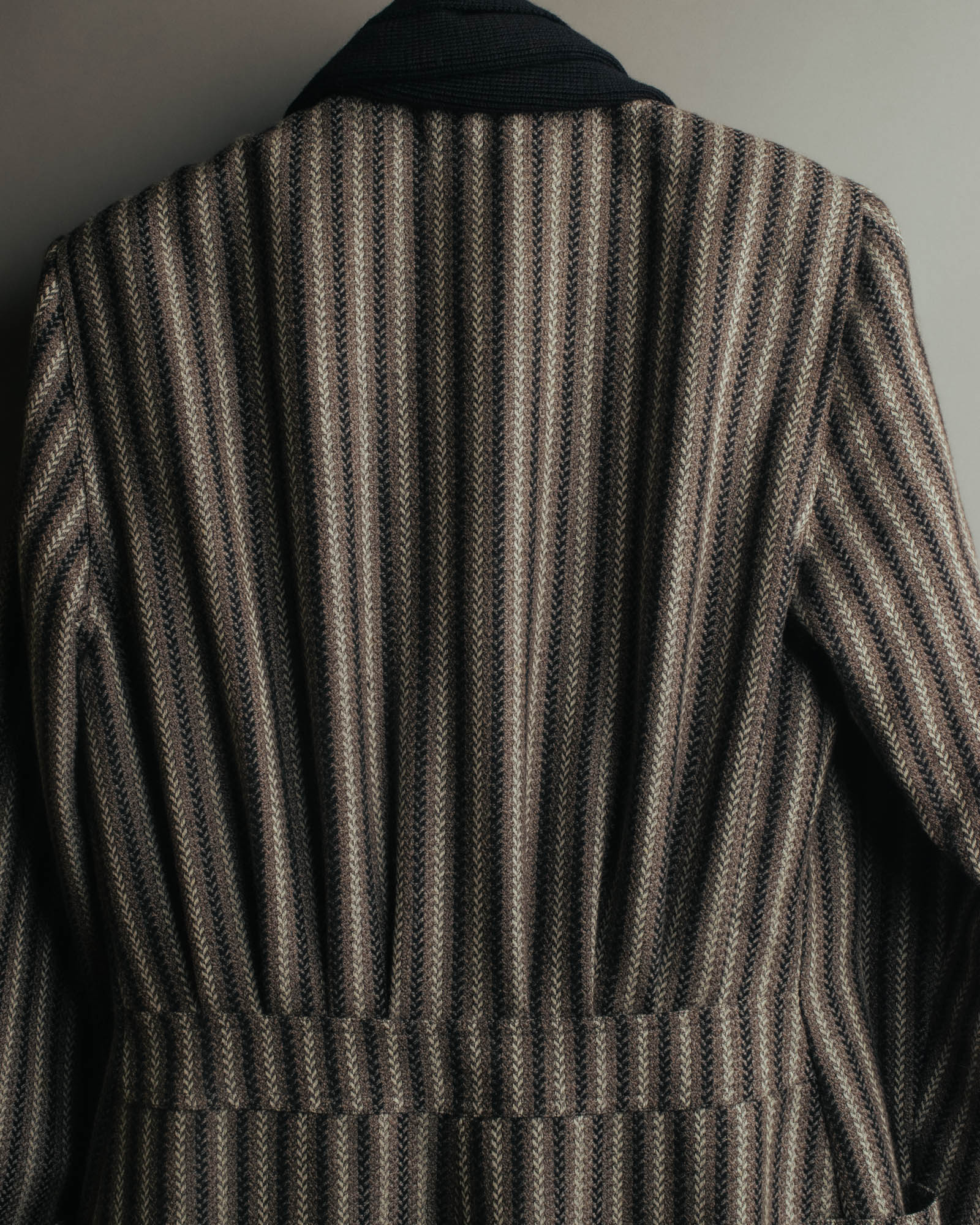 -SPECIAL- “GUCCI” 80’s-90’s Textured striped shawl collar long coat