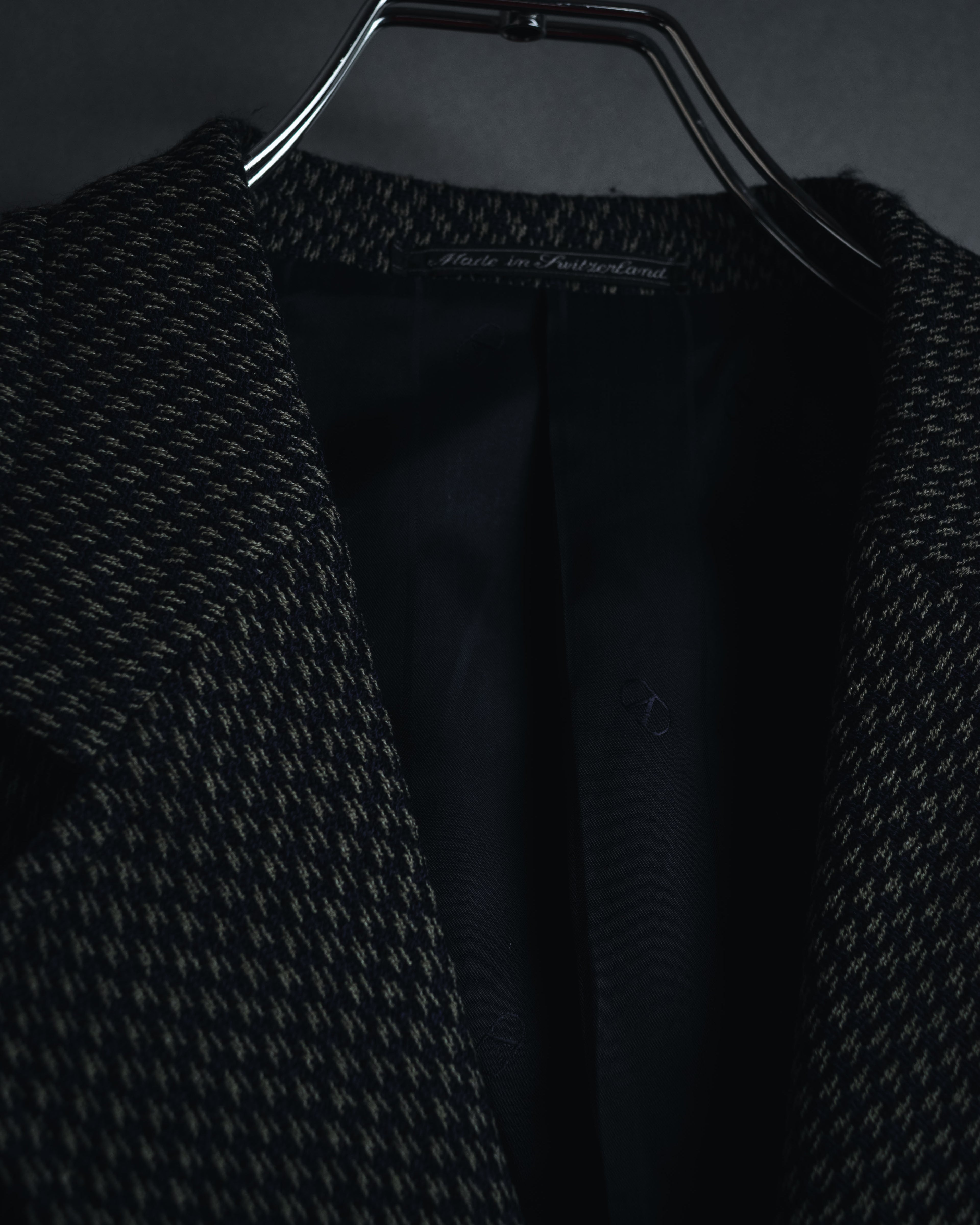"VALENTINO GARAVANI BOUTIQUE"
Late 80’s - Early 90’s soft-structured birdseye wool tailored jacket