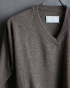 "MAISON MARGIELA 2005's AW " Twisted detail V-neck knit