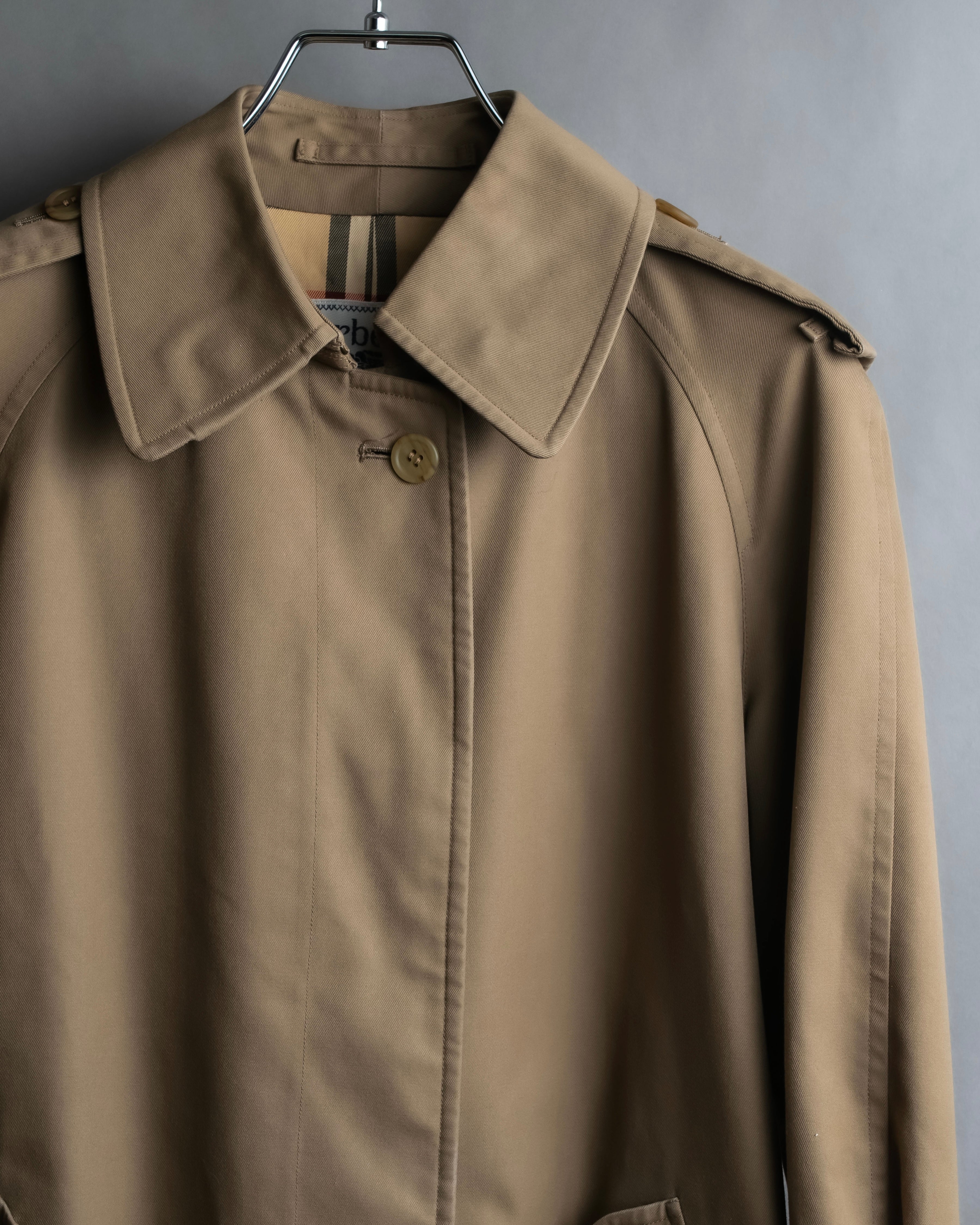 "Burberrys" Water-repellent cotton soutien colour trench coat