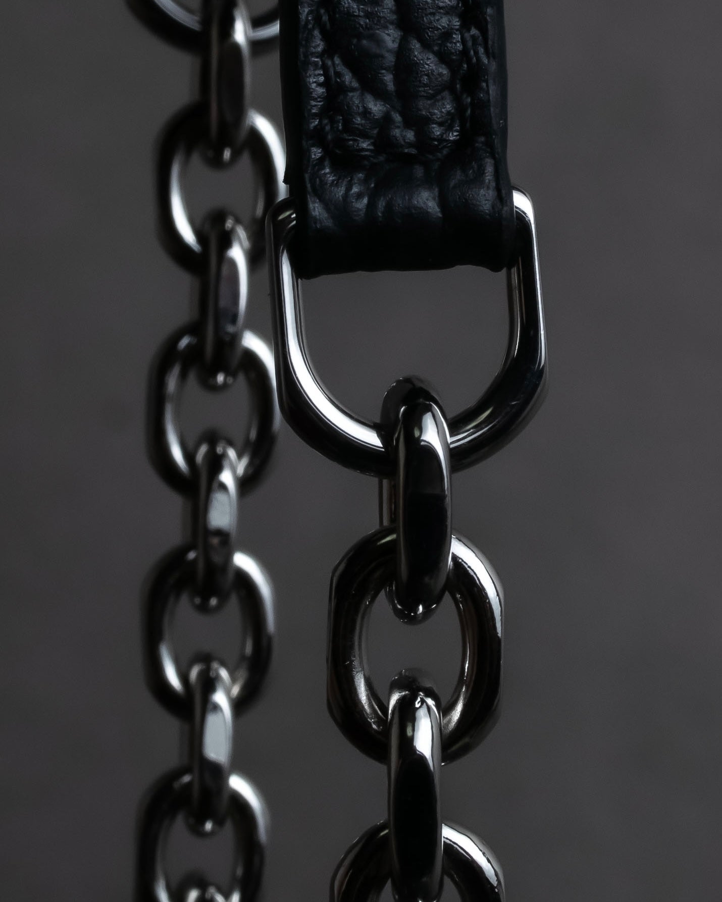 "MAISON MARGIELA" Grained leather chain wallet bag