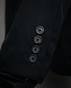 “GUCCI” Early 2000s satin peak lapel tailored jacket