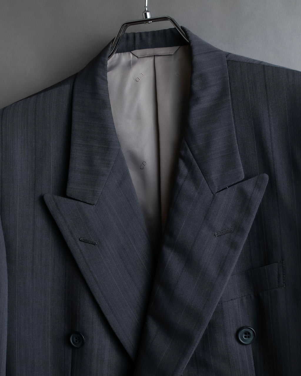 "CHRISTIAN DIOR MONSIEUR" Shadow stripe pattern classical formal detail set up