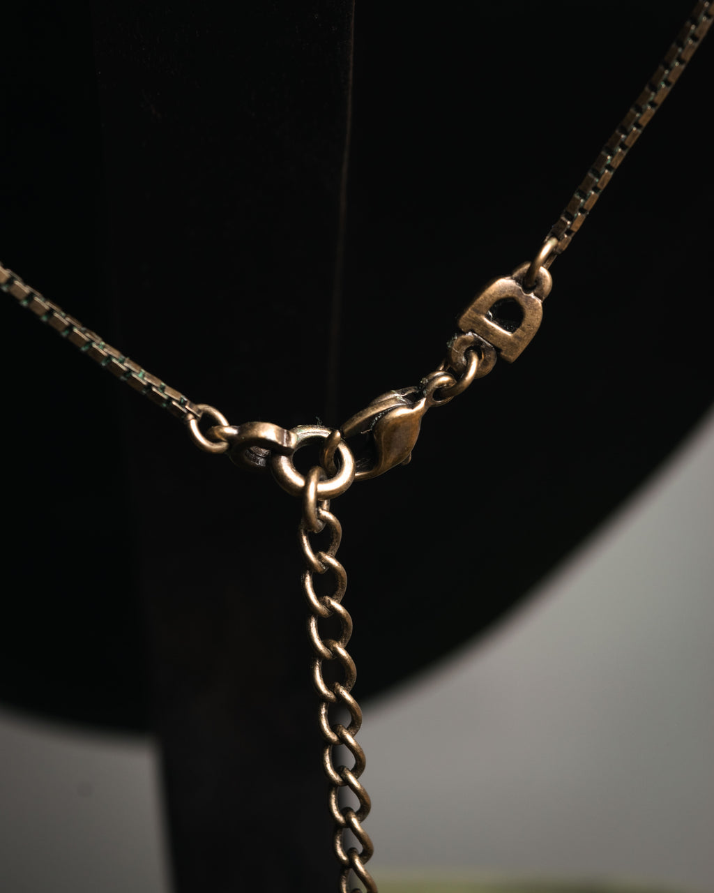 “Christian Dior” 90’s-00’s Antique gold botanical pendant necklace