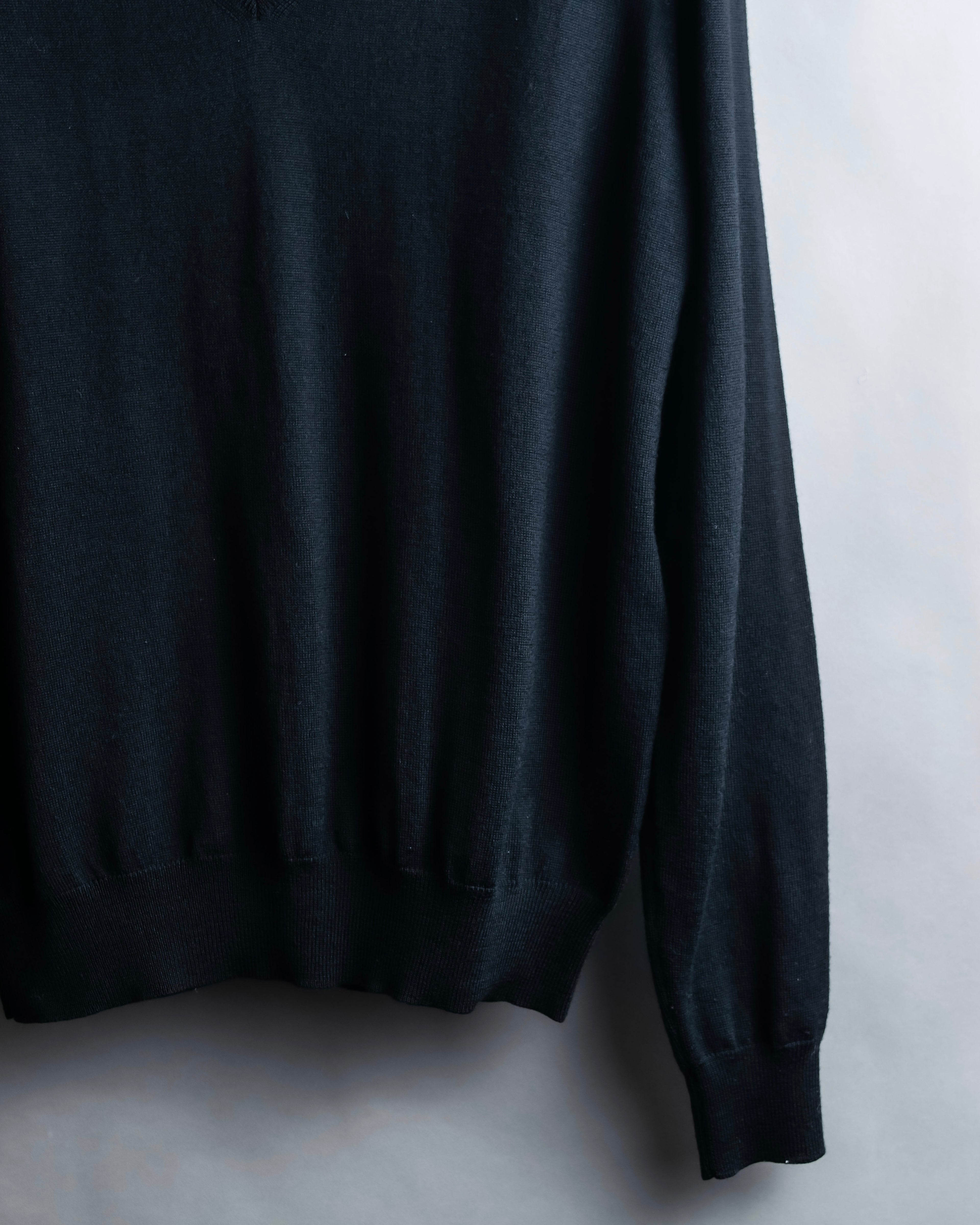 "PRADA" V-neck relaxed wool high gauge knit pullover