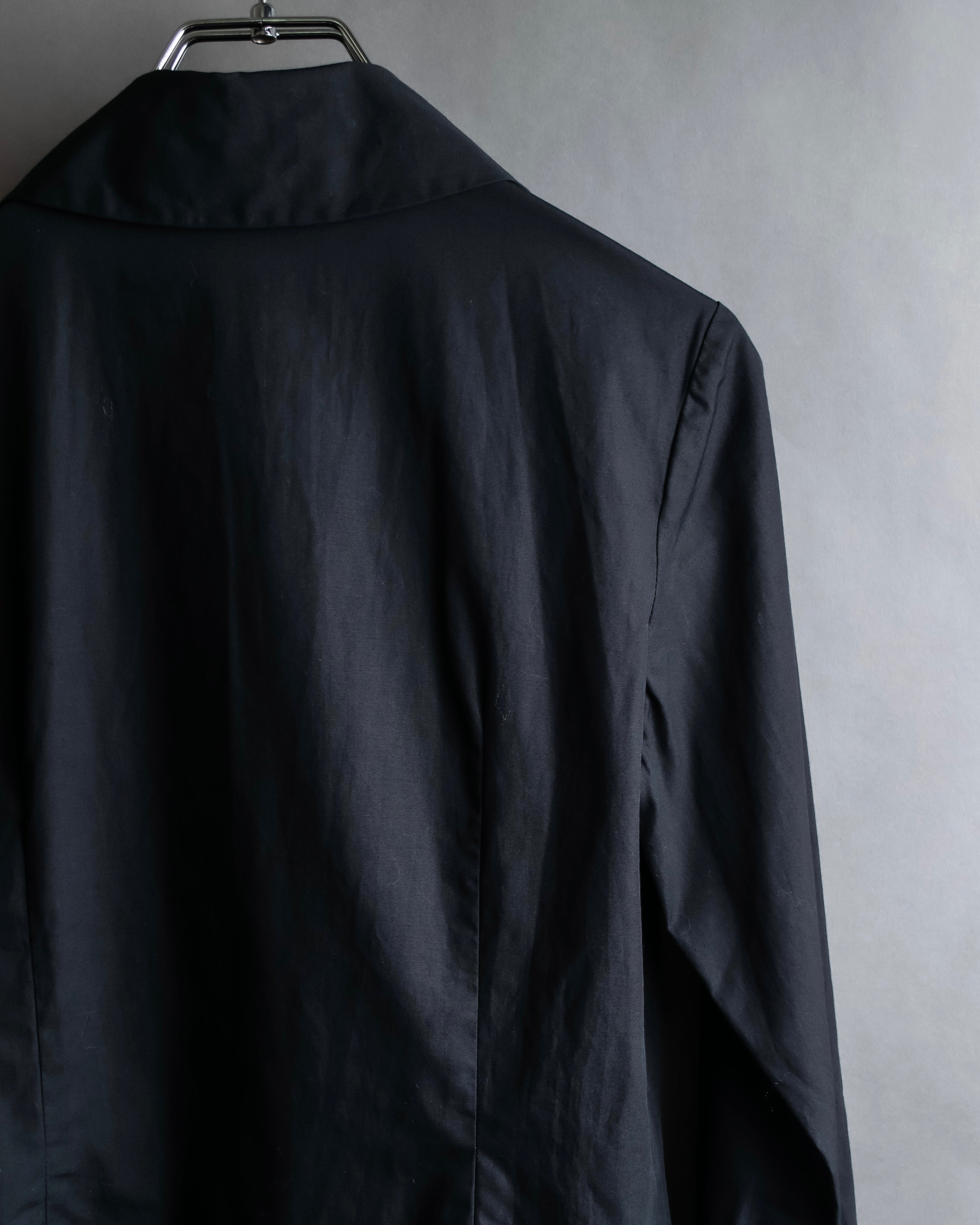 "Vivienne Westwood RED LABEL"
 Draped neck design black cotton shirt