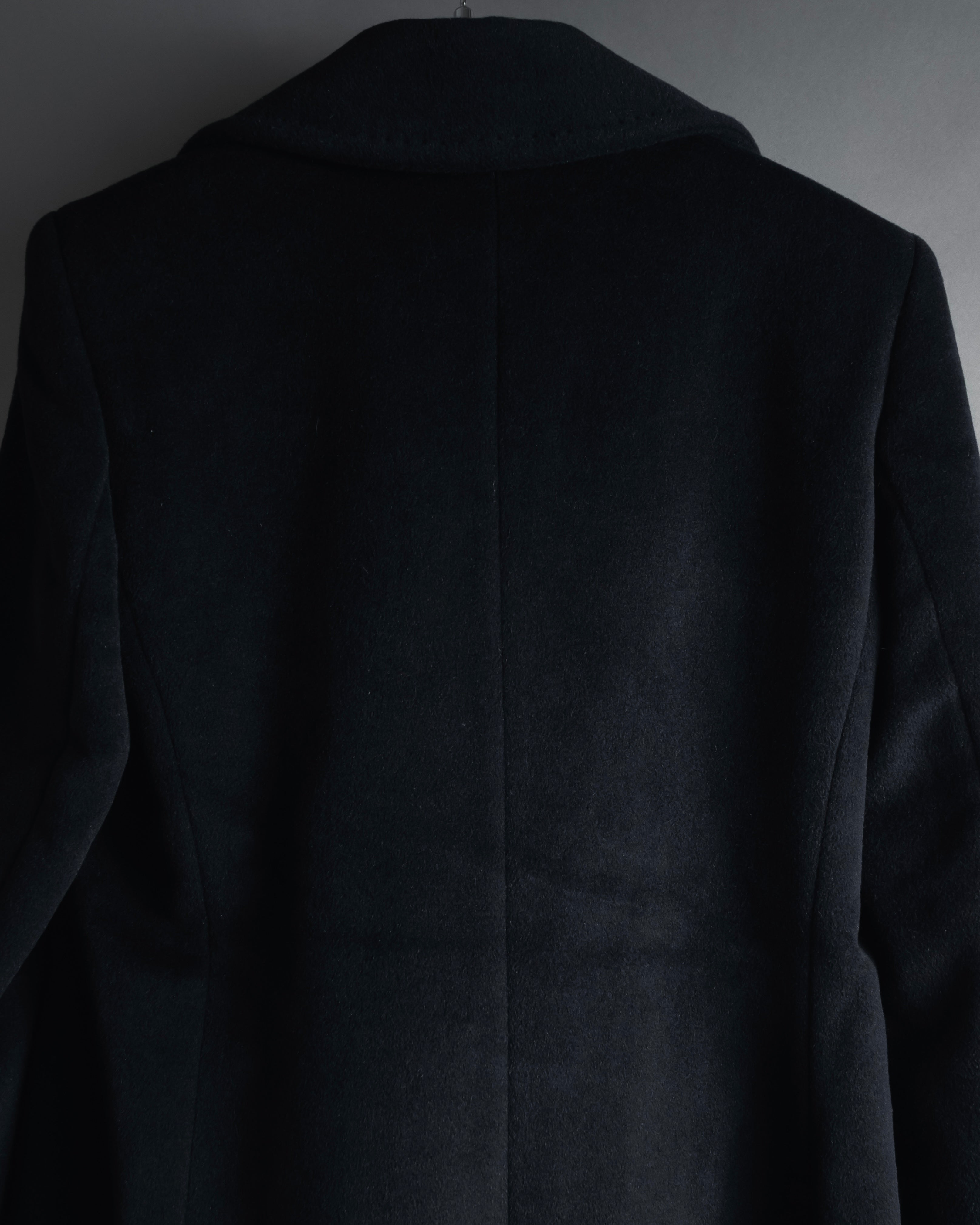 Abrigo doble botonadura estilo pea coat de los años 90-00 de "Max Mara"