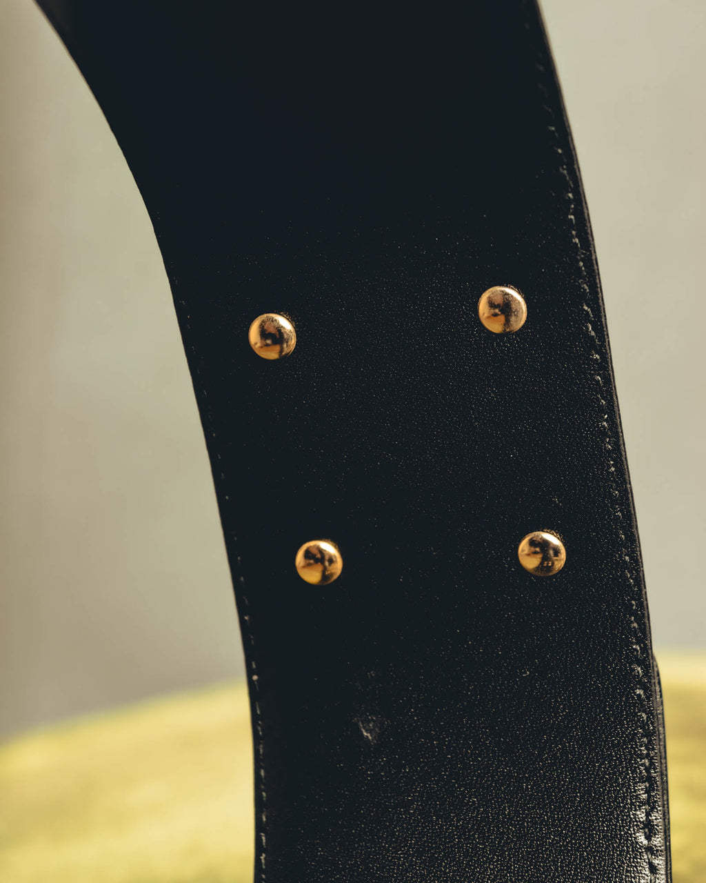 "CELINE" 18's-Glossy black chain leather belt