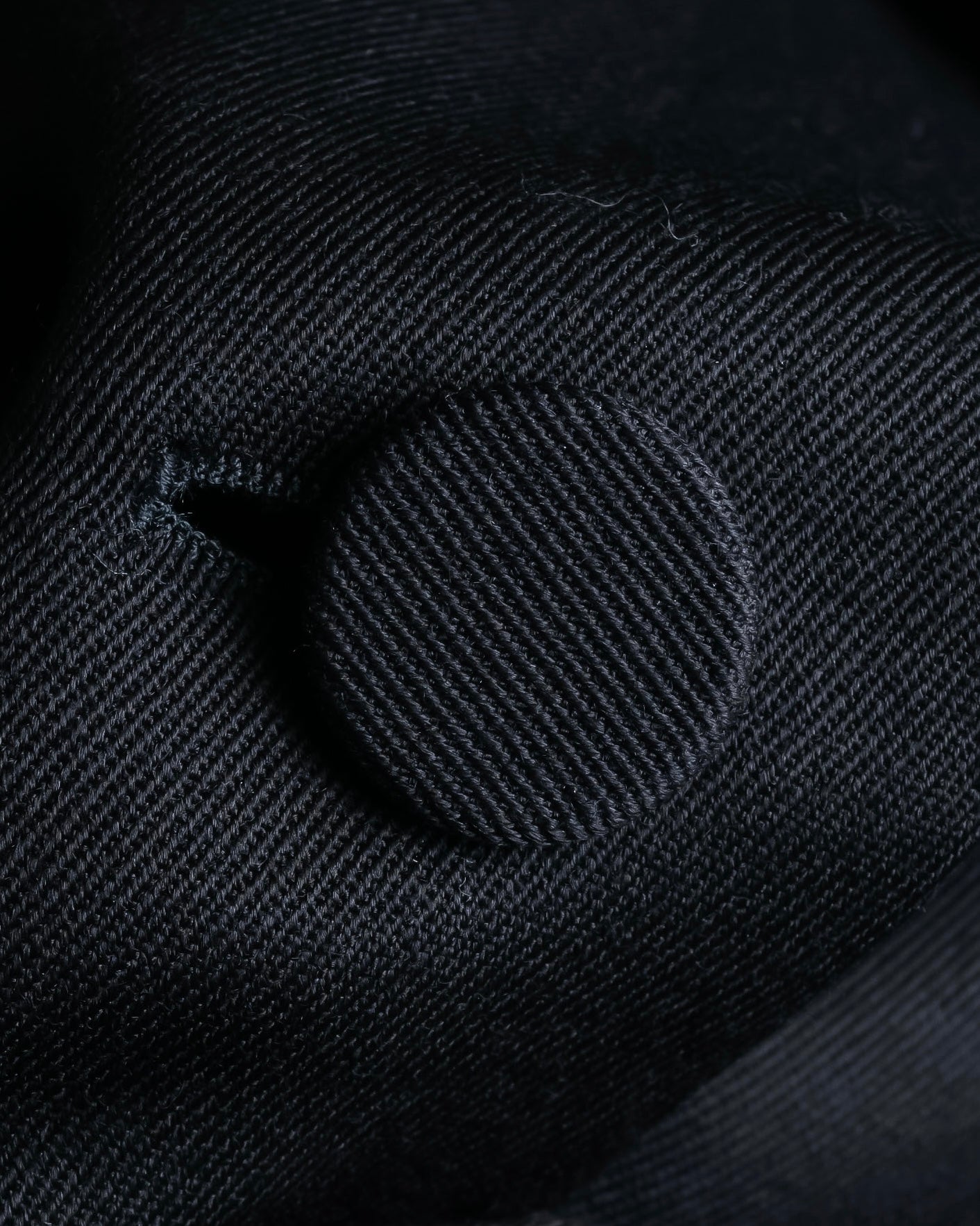 "HUGO BOSS" Satin switch lapel shaped tailored coat