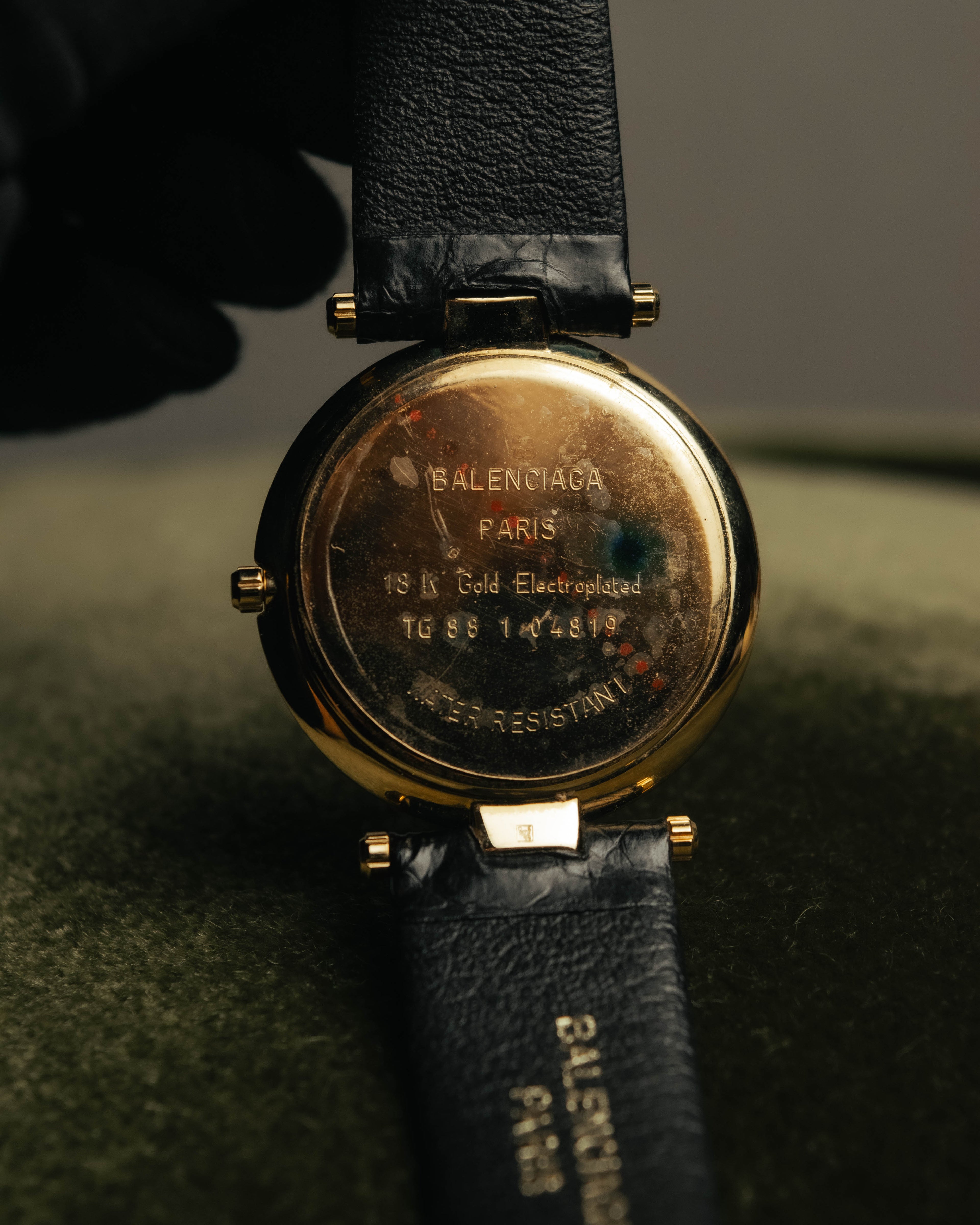 -SPECIAL- “Balenciaga” 80’s-90’s Gold tone round watch