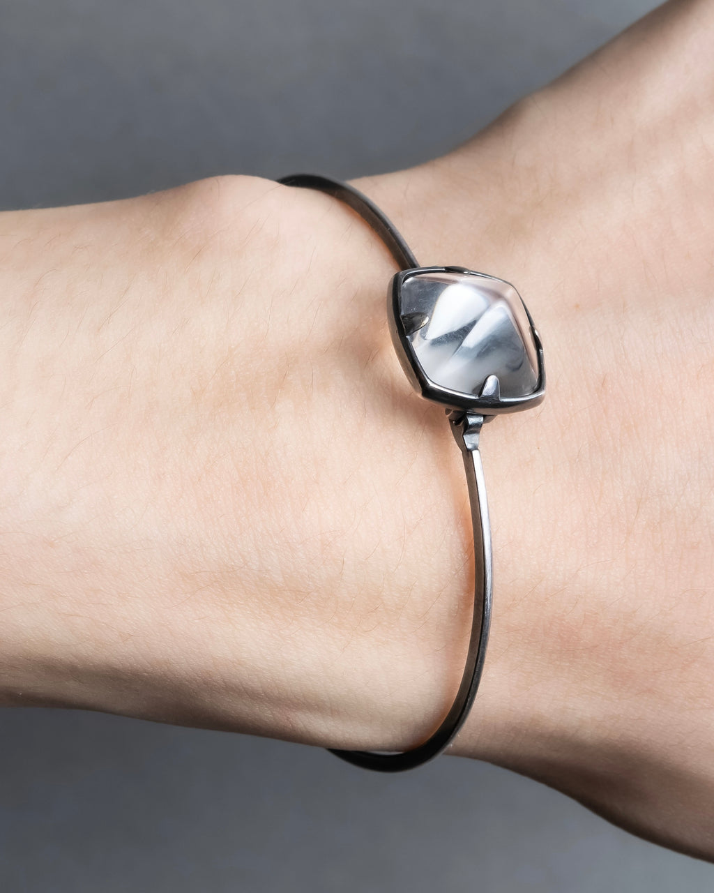 "BOTTEGA VENETA" Mirror top design monotone color bracelet