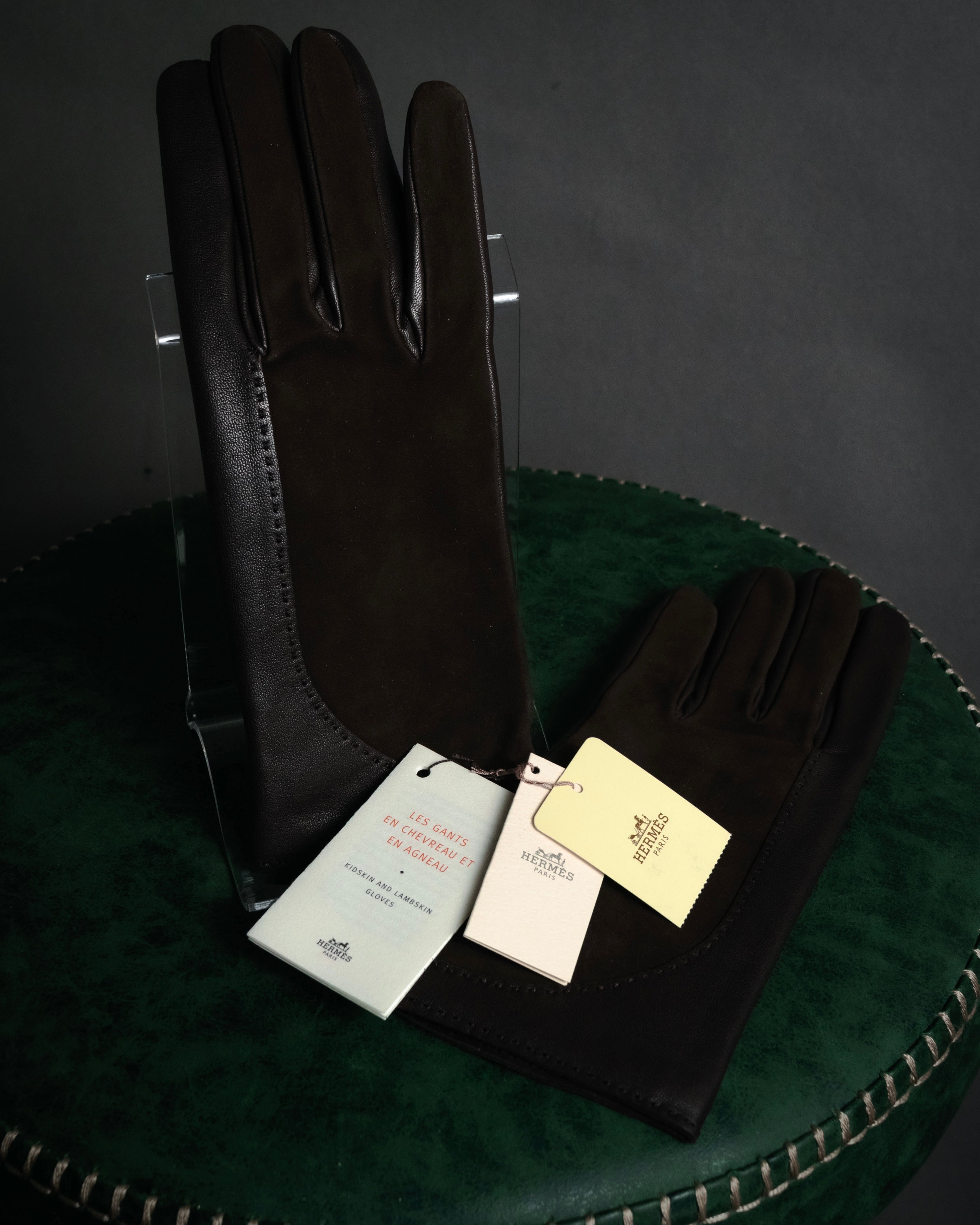 “HERMÈS” 2010’s bi material lambskin silk lined gloves
