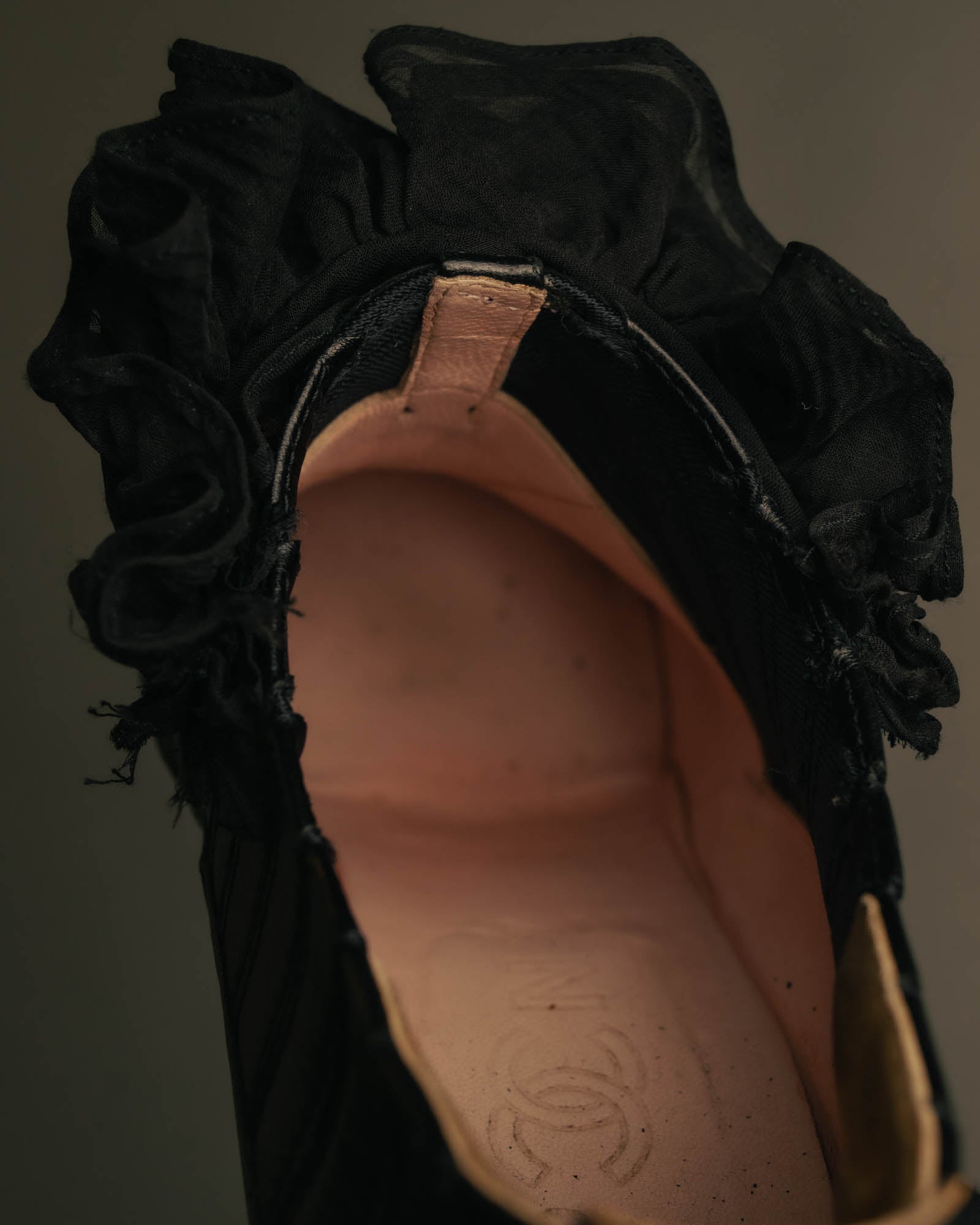 -SPECIAL- “CHANEL“ 2005-06 Paris-New York ruffle leather pumps