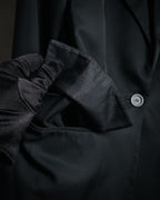 “GUCCI” Early 2000s satin peak lapel tailored jacket