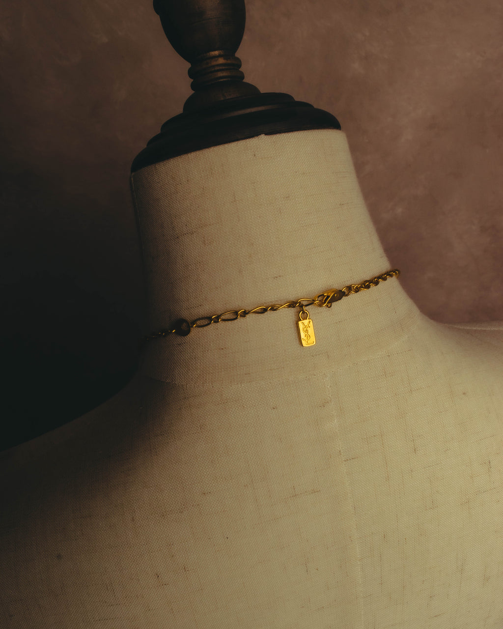 -SPECIAL- "YVES SAINT LAURENT" 80's-90's Baroque pearl textured gold pendant necklace