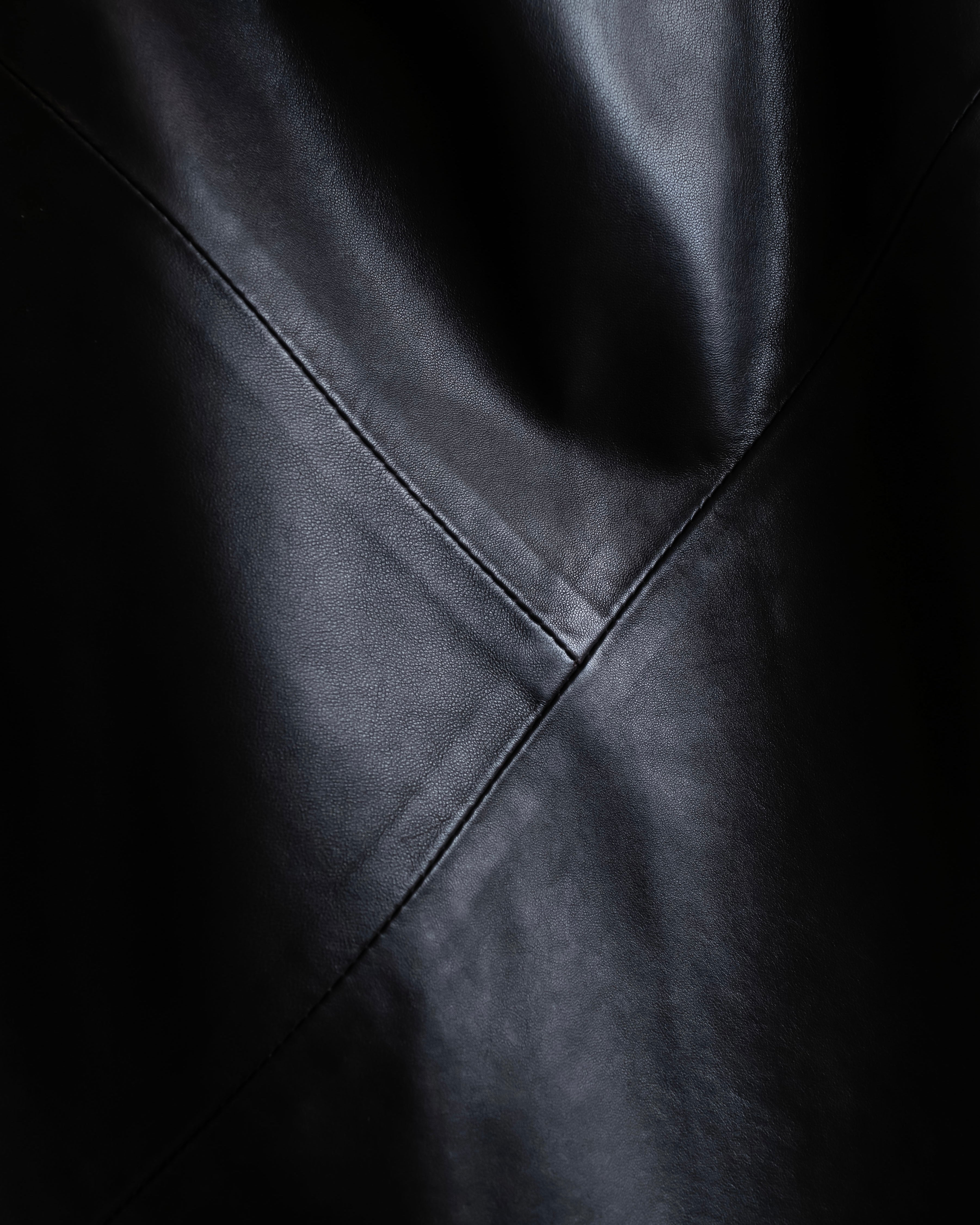 "HARVEY LOGAN" Diagonal cut design lamb leather flare skirt