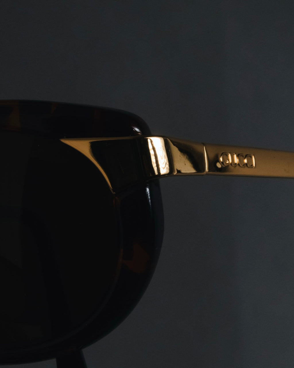 "GUCCI" Sleek oval acetate sunglasses