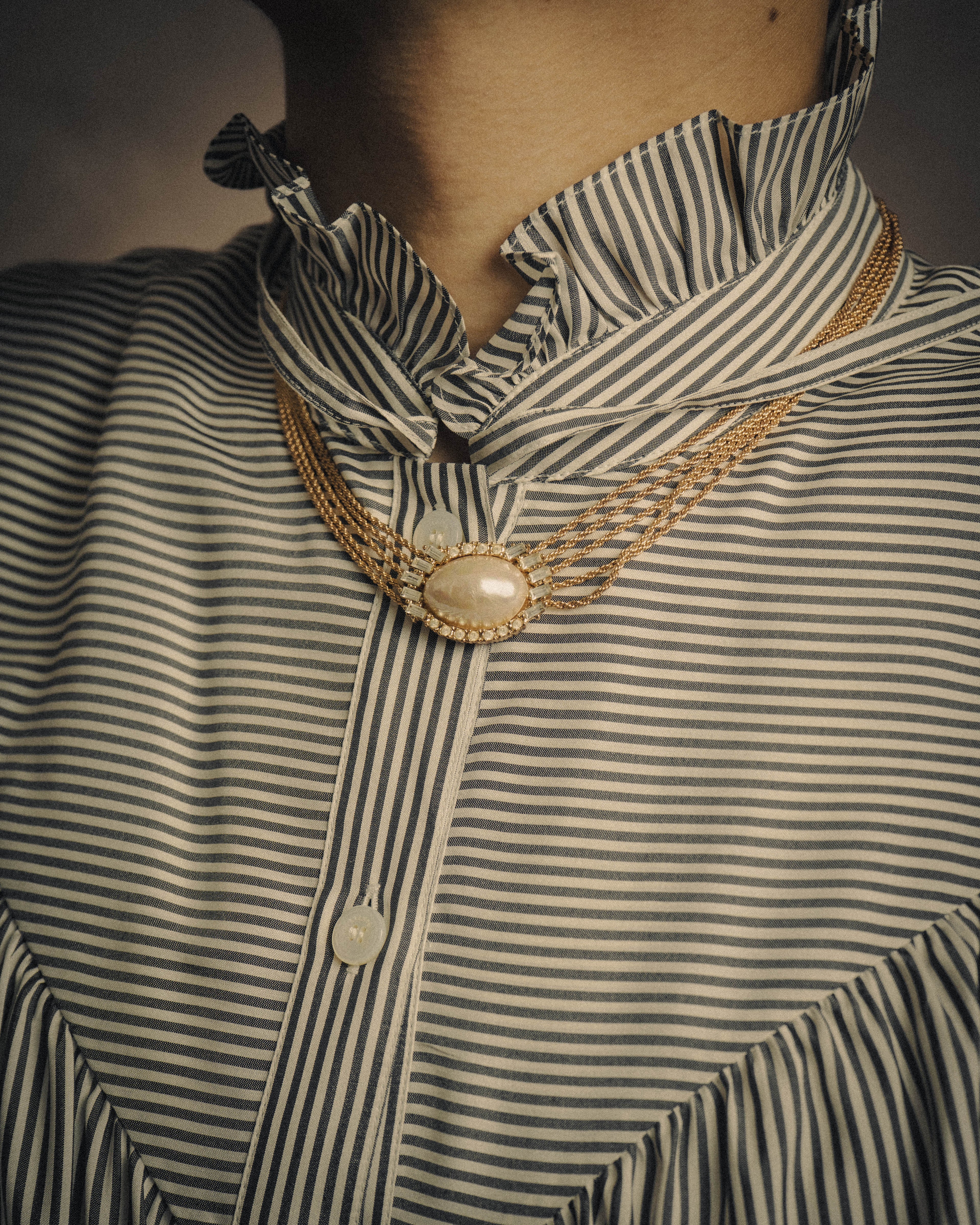 -SPECIAL- “Christian Dior” 80’s-90’s Pearl cabochon multi chain necklace