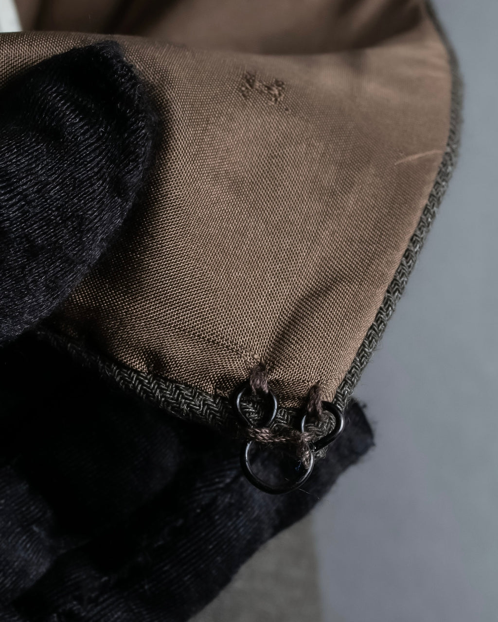 "CHANEL" Side button design pleated flared skirt