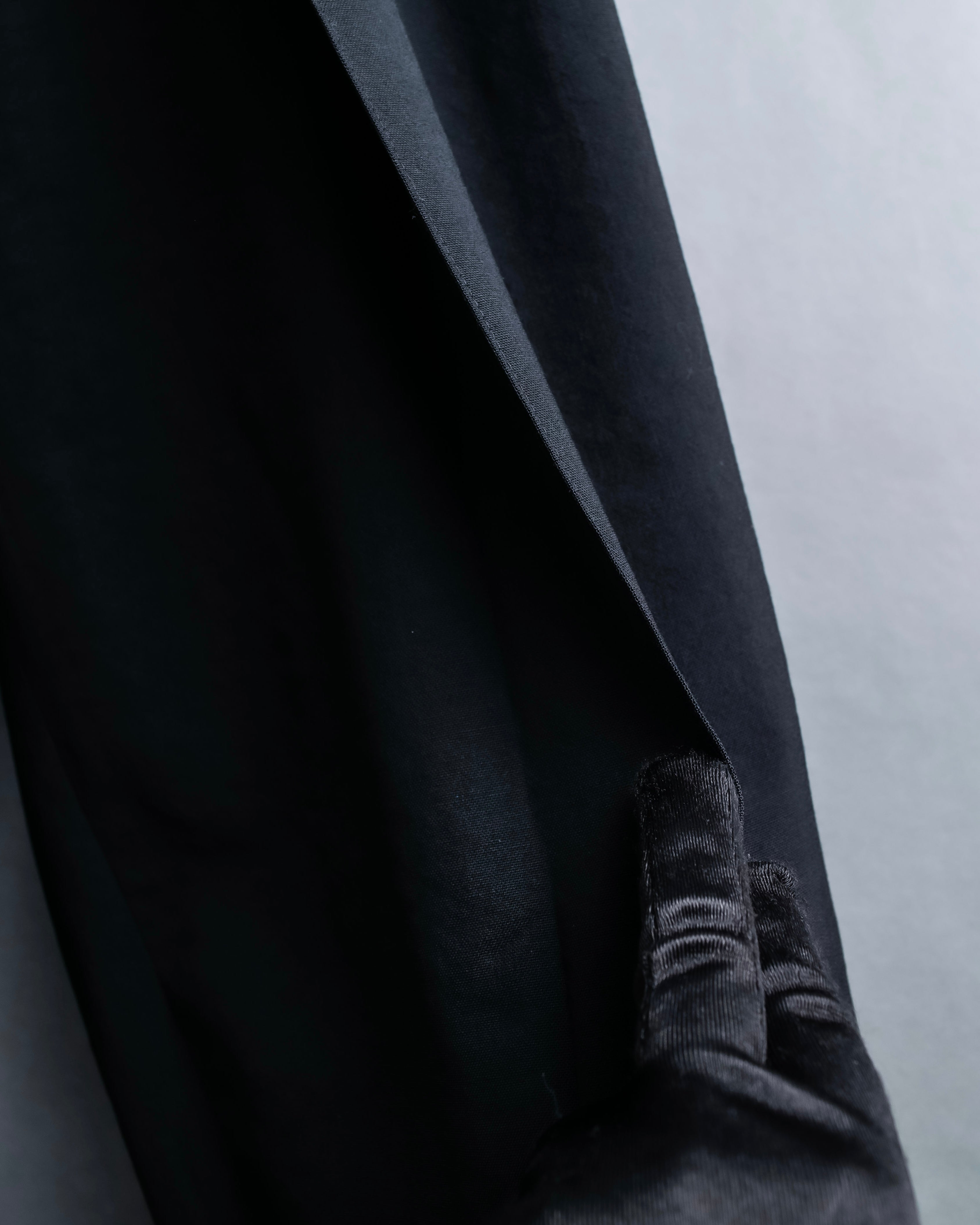 "LOEWE" Deep pleat tapered draped slacks