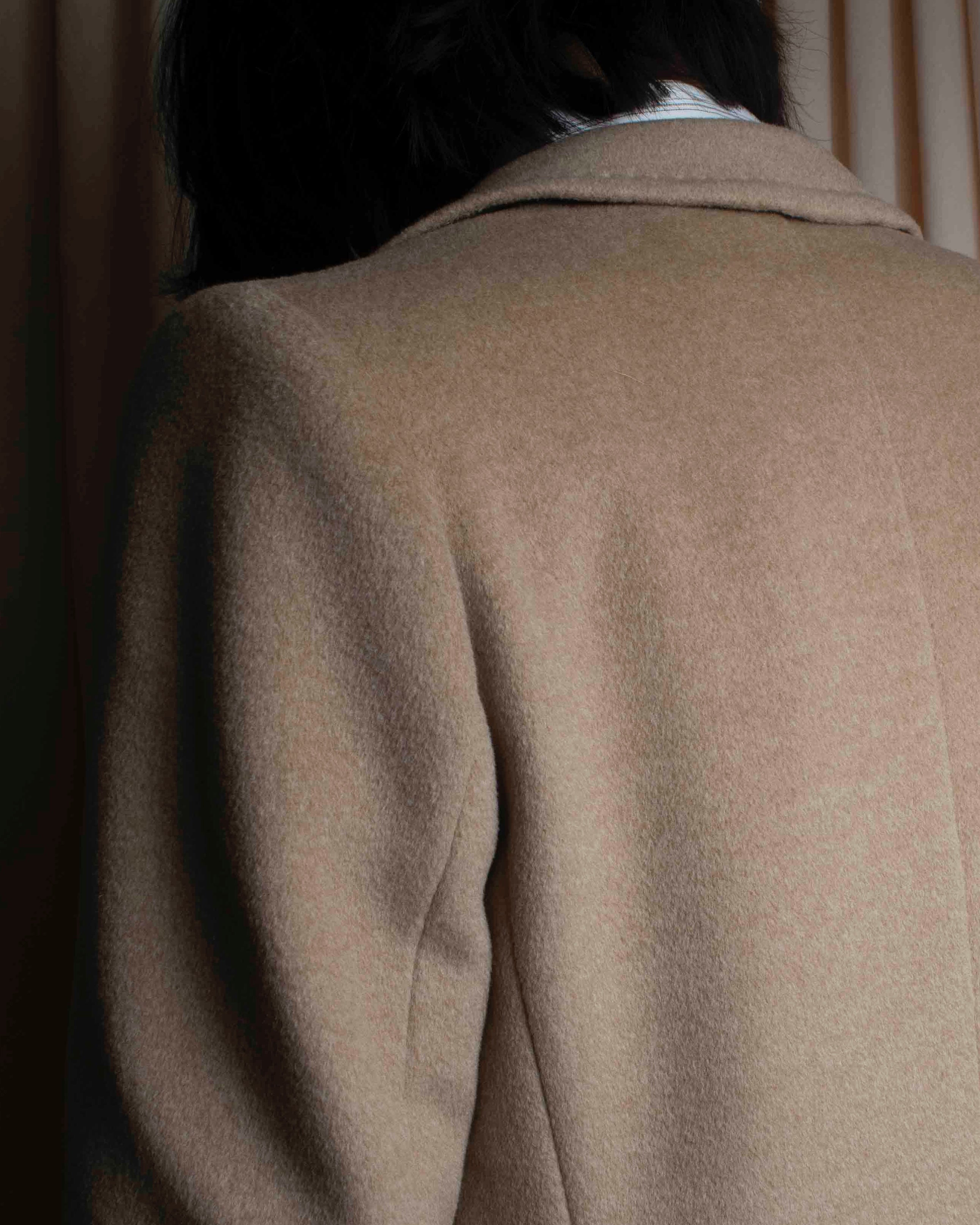 "Max Mara" Buttonless straight line beige chester coat