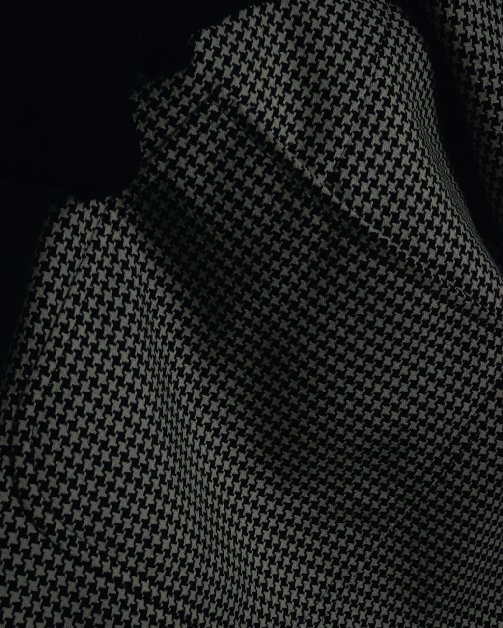 "Emporio Armani" 90’s Houndstooth piped crest blazer