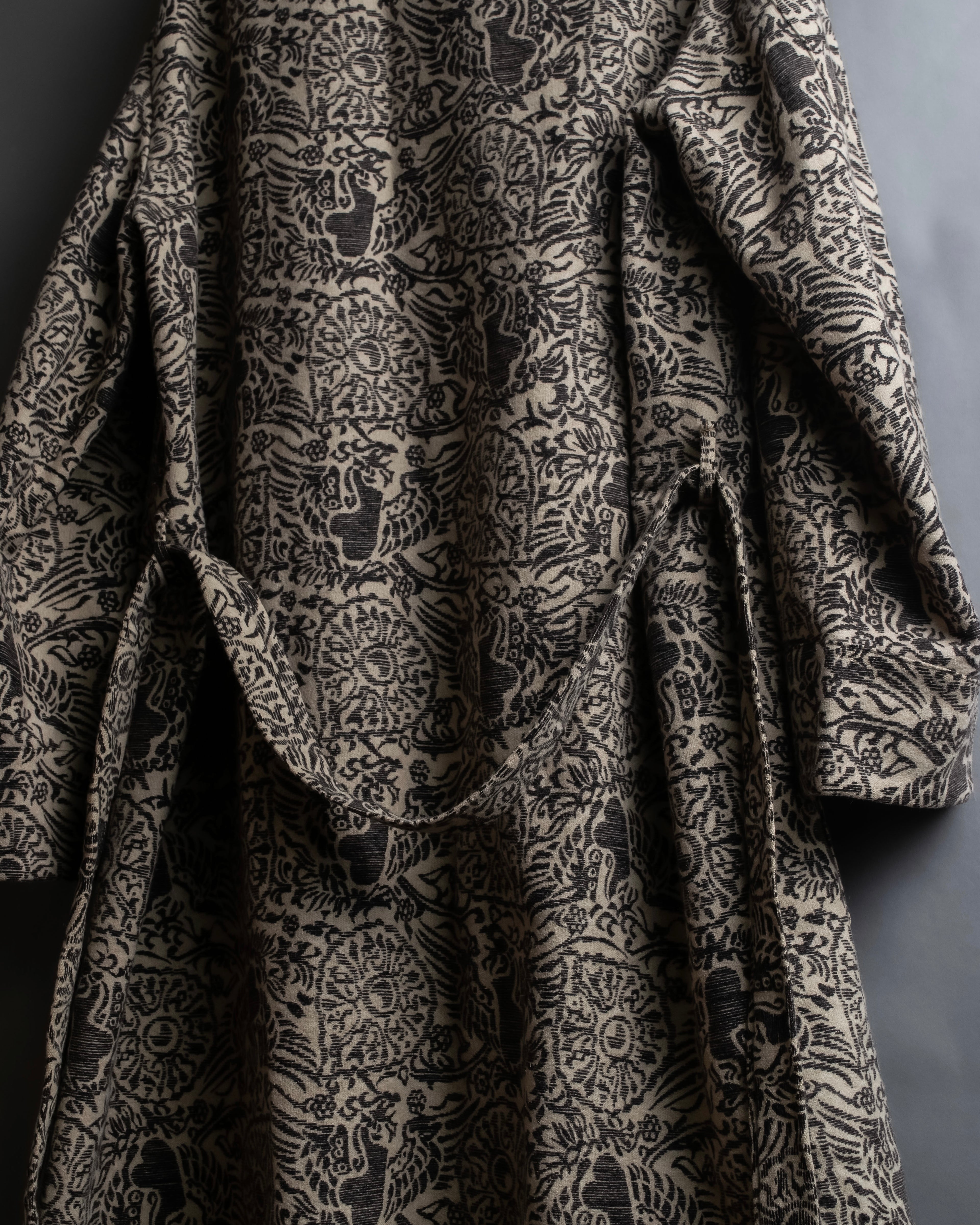 Vintage gobelin oversized gown coat