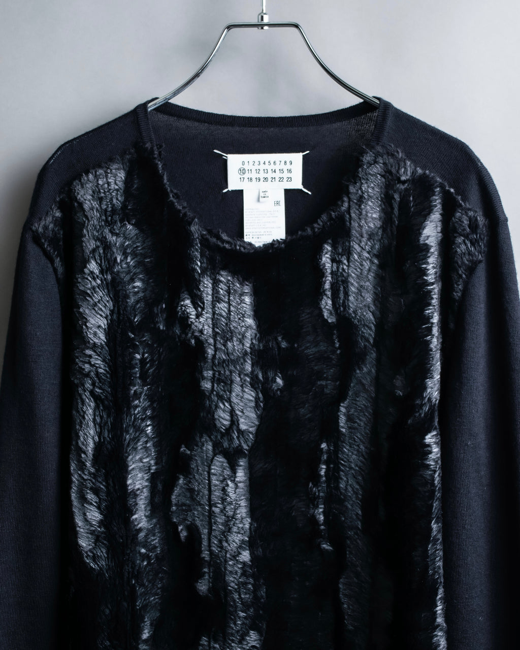 "MAISON MARGIELA"
Fur docking high gauge knit