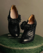 -SPECIAL- “CHANEL“ 2005-06 Paris-New York ruffle leather pumps