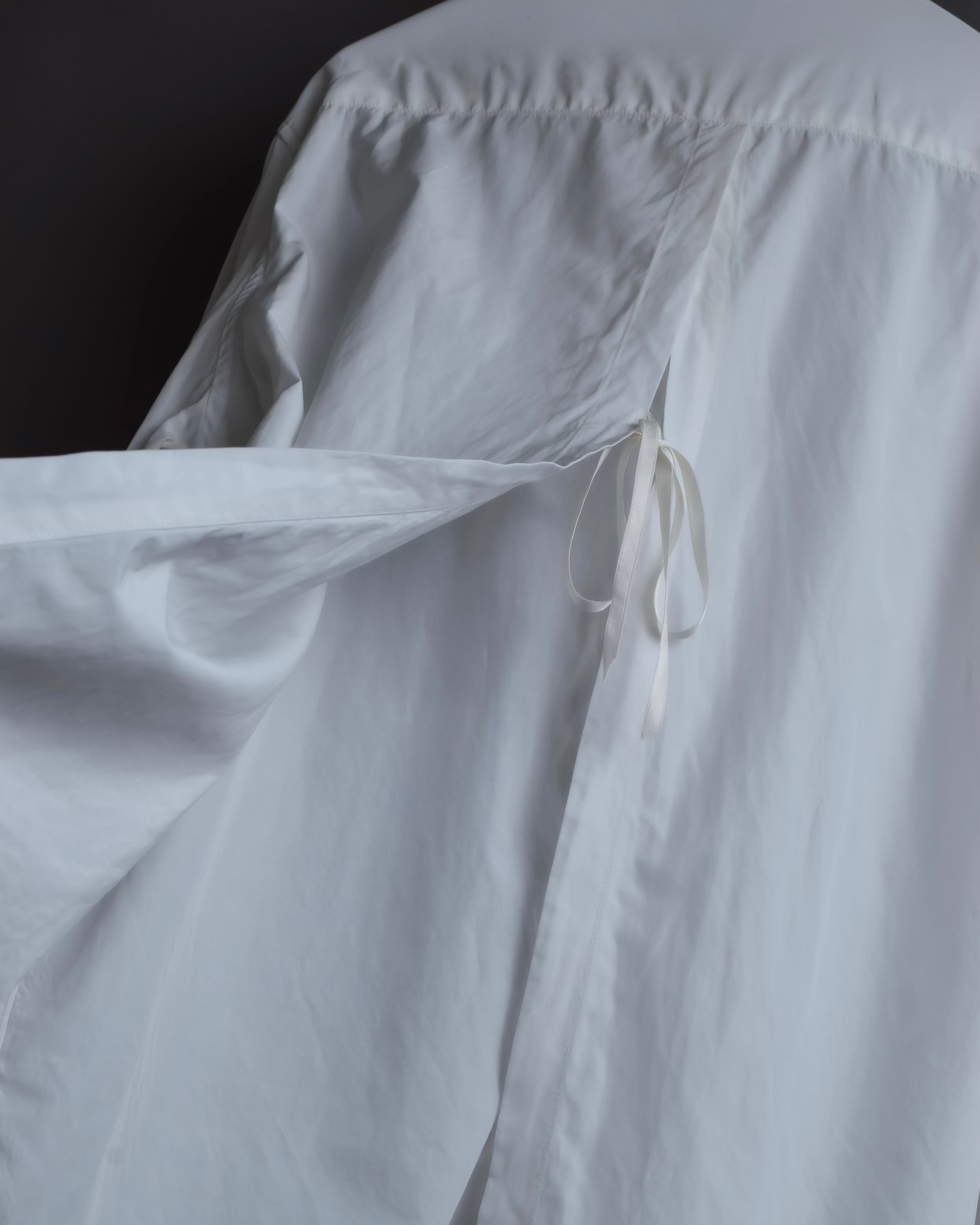 "Acne" Ribbon slit back design shirt