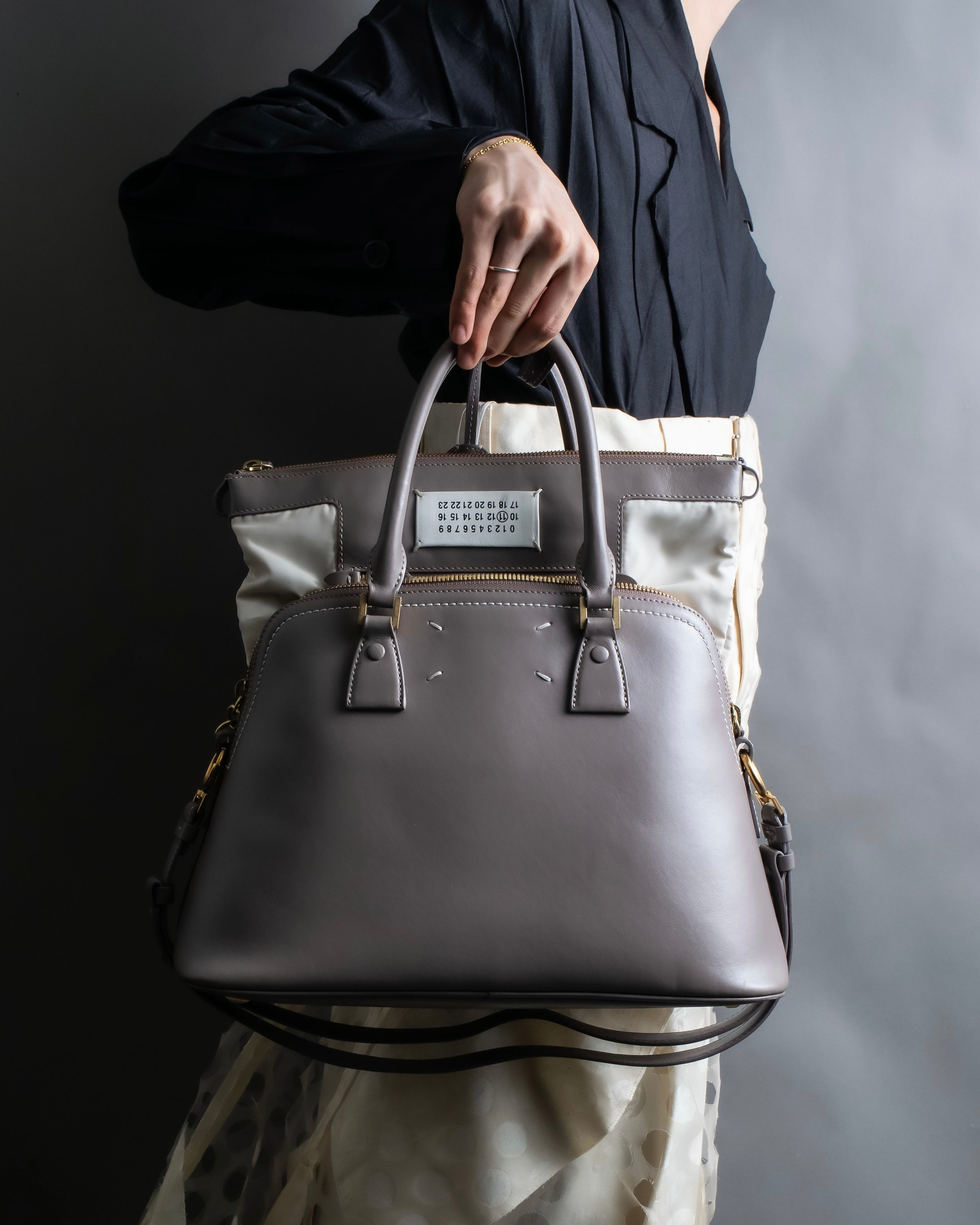 "MAISON MARGIELA" 5AC medium 2way handbag