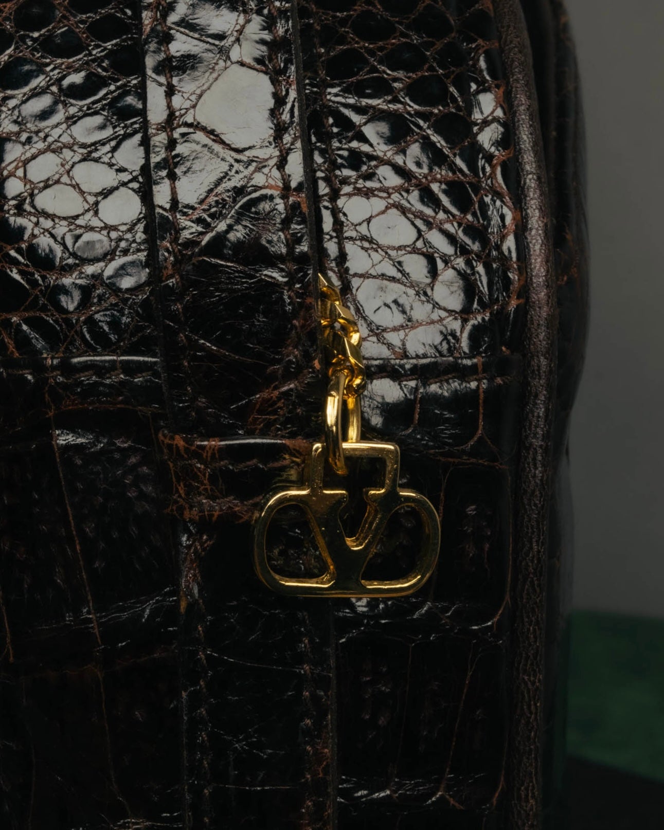 "valentino garavani" 70's-80's Vintage genuine crocodile leather shoulder bag