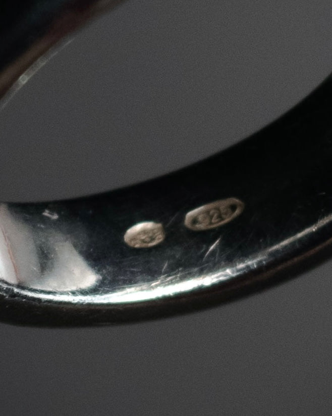 “GUCCI” 1990’s-2000’s Amethyst bypass silver ring