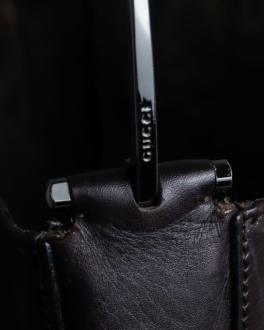 "GUCCI" Metal handle detail brown leather bag