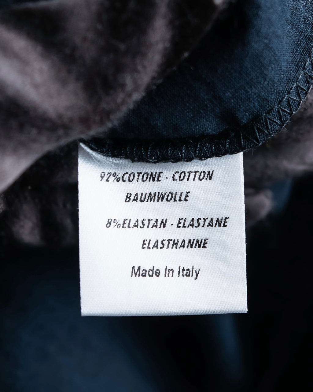 "FENDI" Logo print V-neck sleeveless top