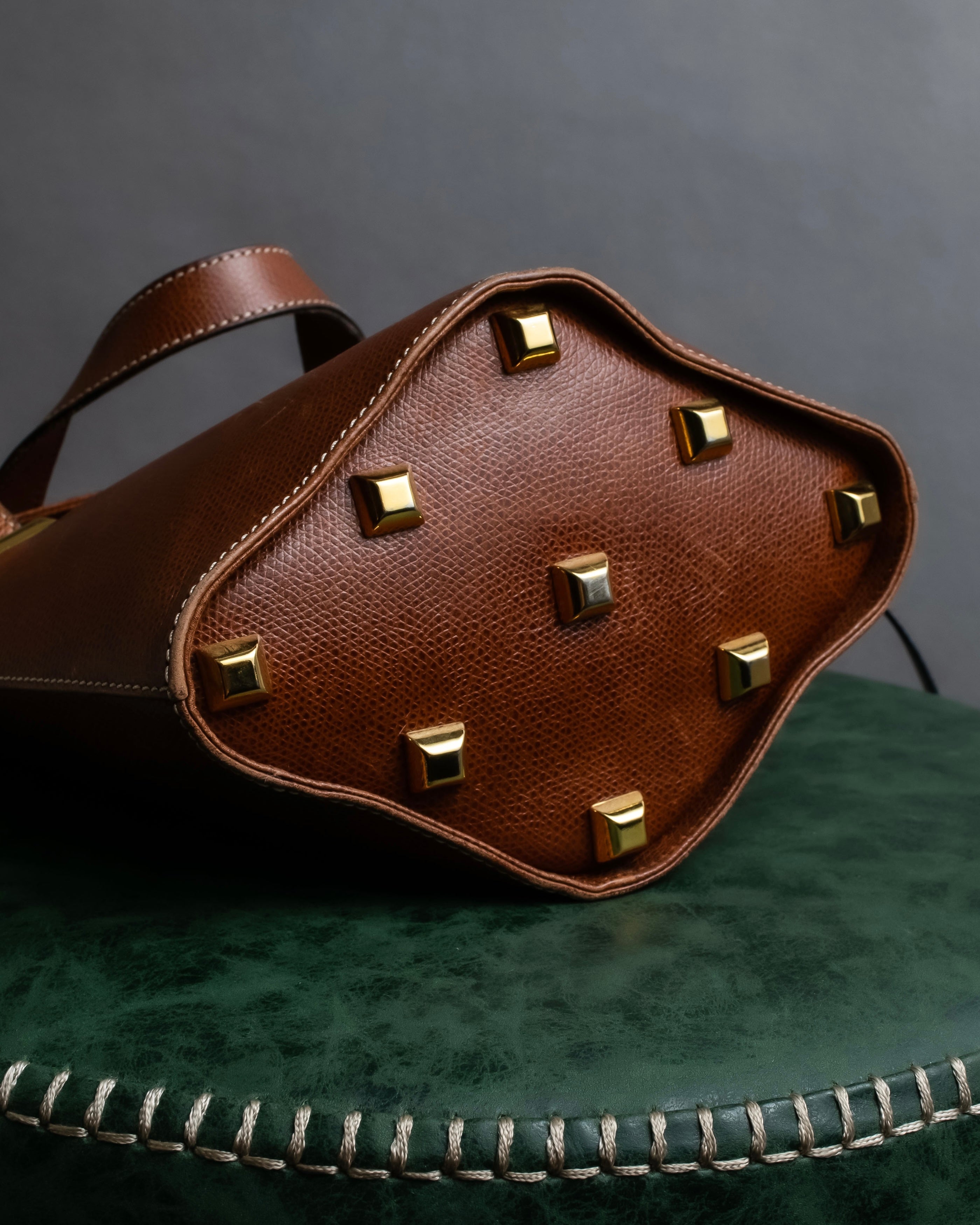 "Salvatore Ferragamo" Gold metal parts brown leather shoulder bag