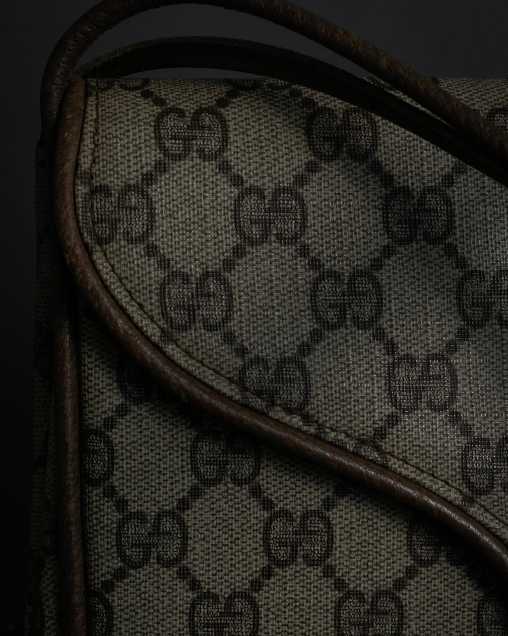 "GUCCI" 1970-80's Clasp design GG logo pattern shoulder bag