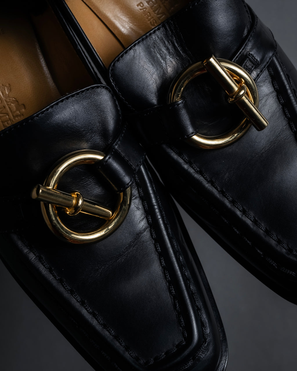 -MOOD Christmas Collection-
"HERMES" 90's-00's Gold buckle design heeled loafers