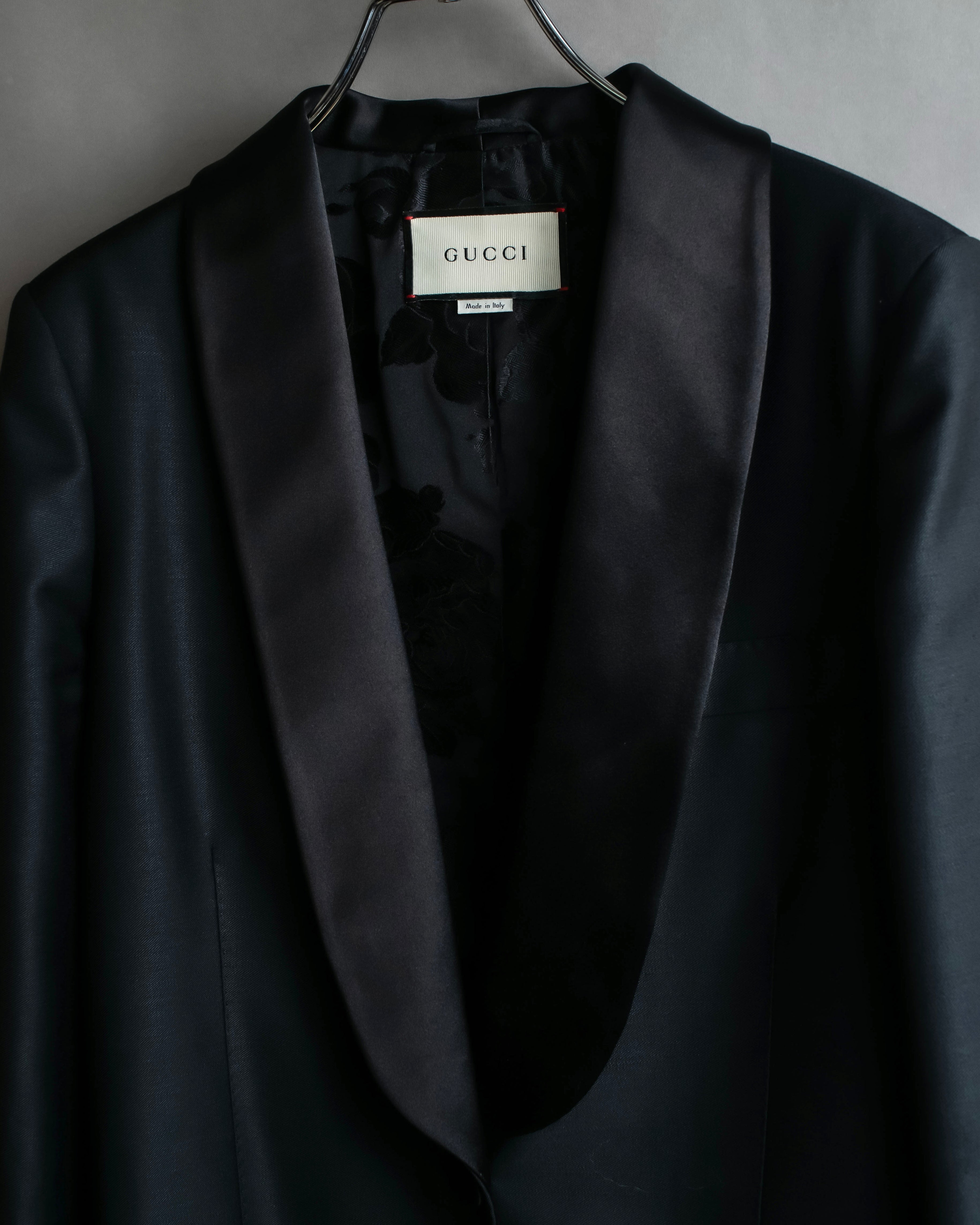 "GUCCI" Pre-Fall 2018 collection message embroidered shawl collar jacket