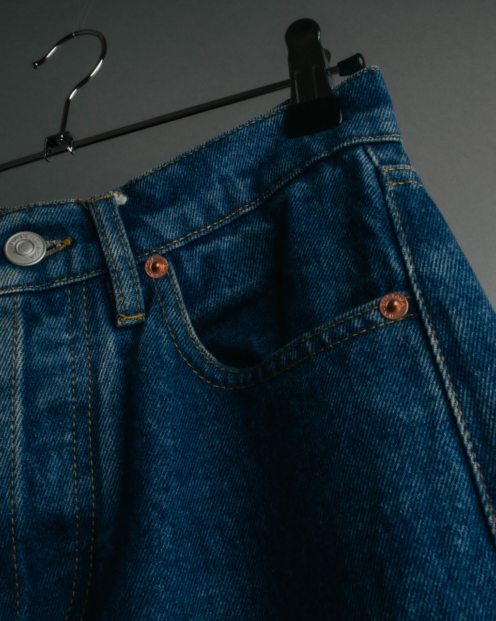 “Balenciaga” 2016-18’s tapered denim pants with neon back patch