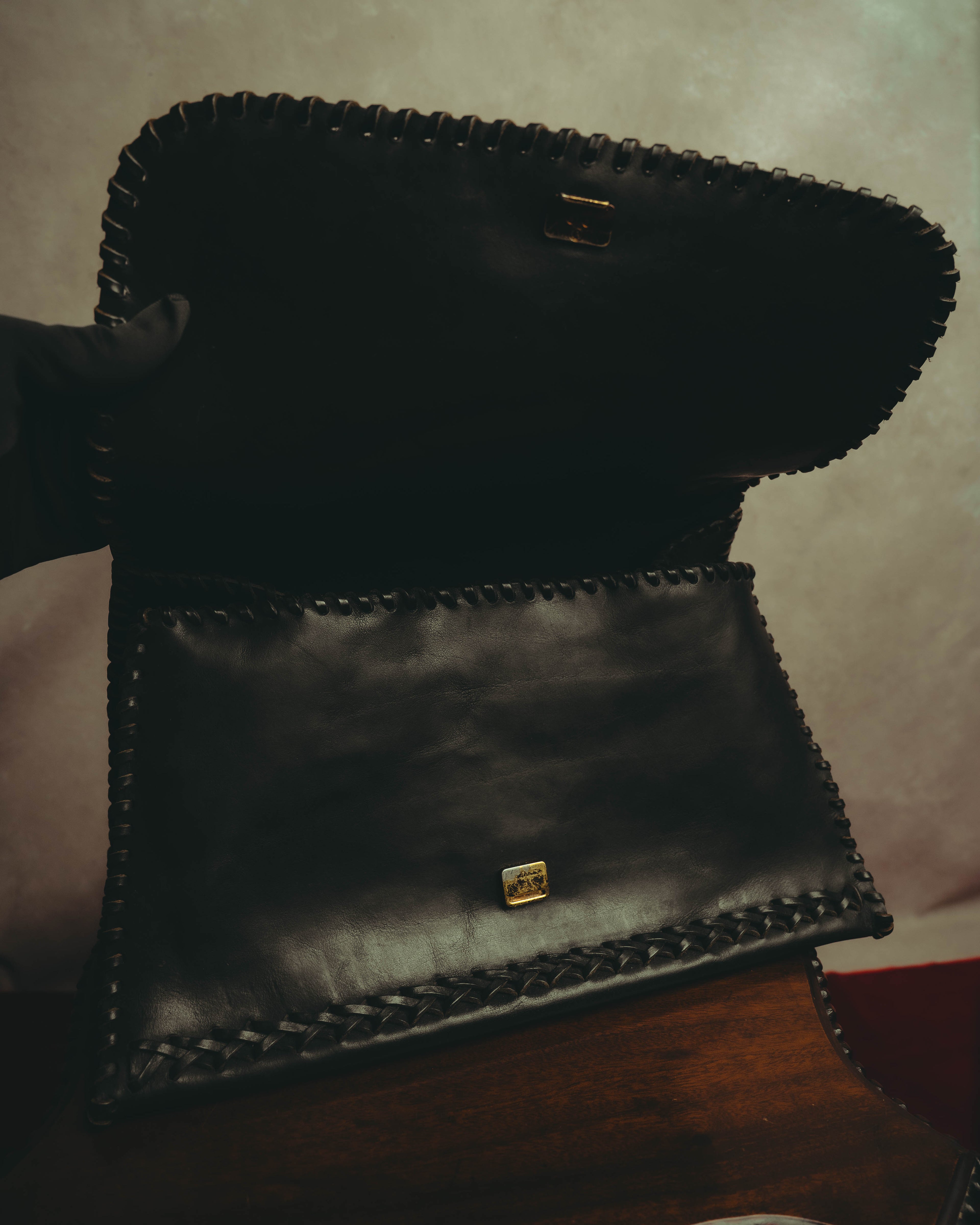 -SPECIAL- “FENDI” 80’s-90’s Coat of arms embossed whipstitched leather handbag