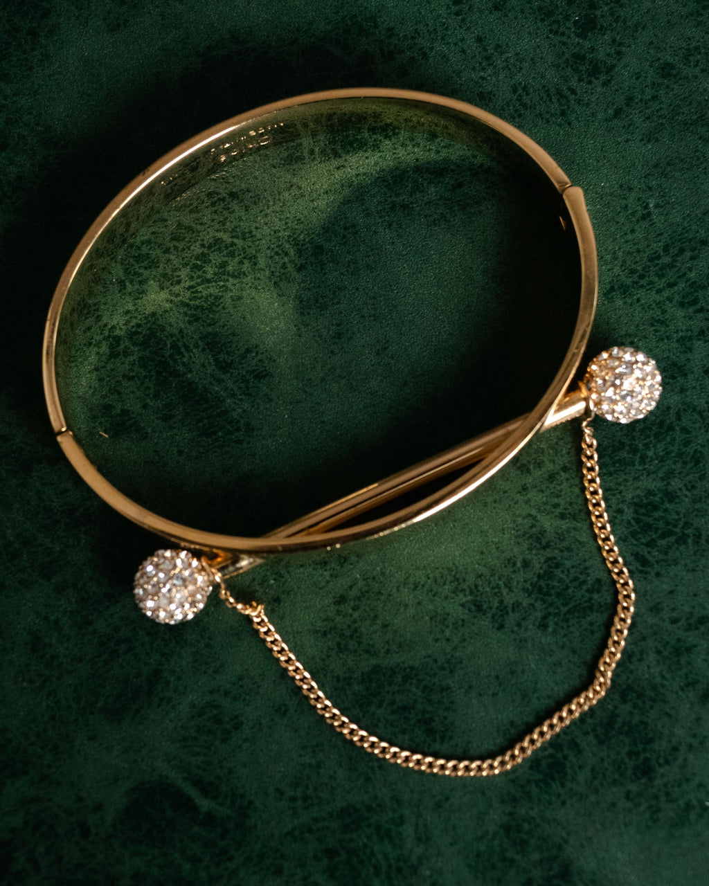 “Chloe” 2010’s crystal sphere chain bangle