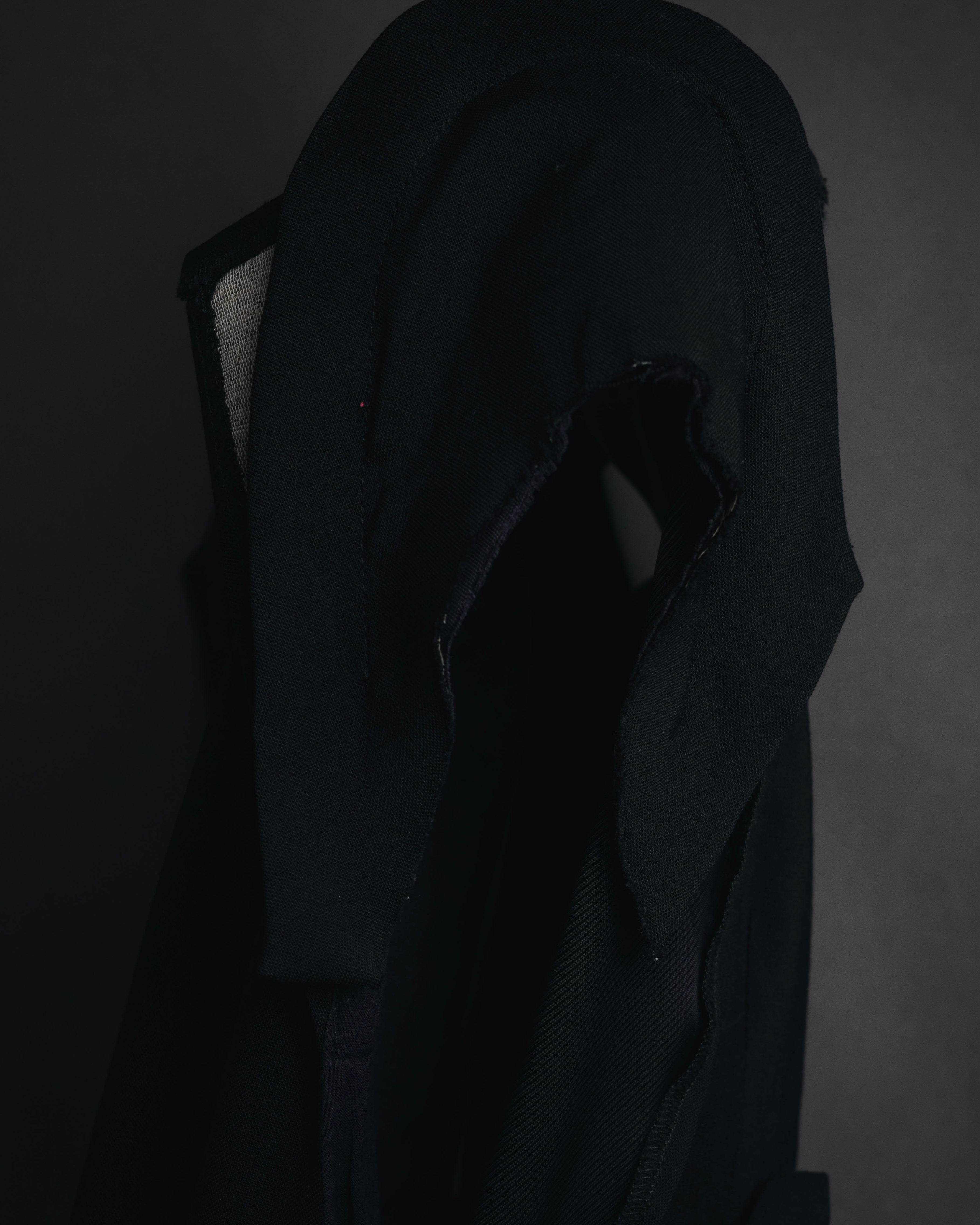 –SPECIAL– "Maison Martin Margiela"
2012SS sleeveless deconstructed tuxedo lapel jacket