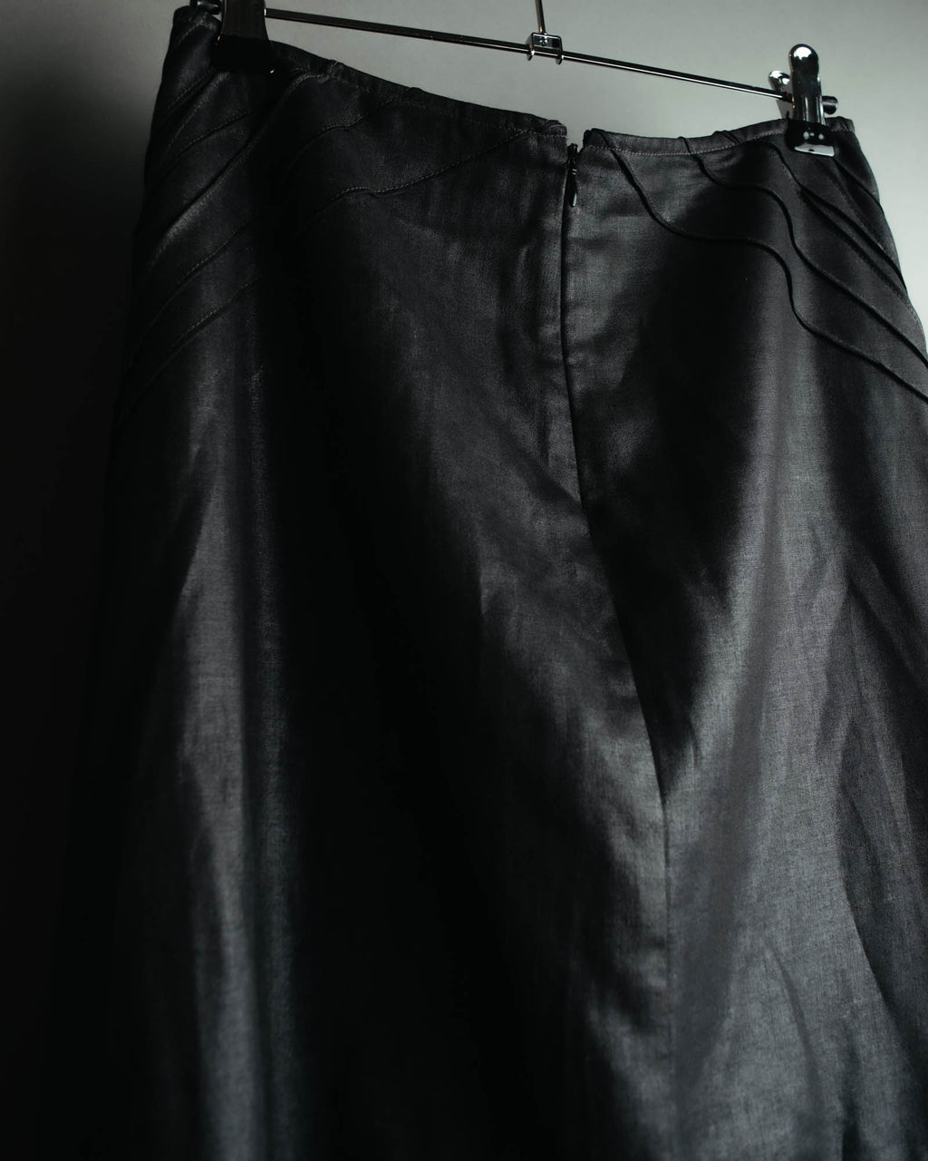 "JUNYA WATANABE COMME des GARÇONS" 00's Glossy raw hem flared long skirt