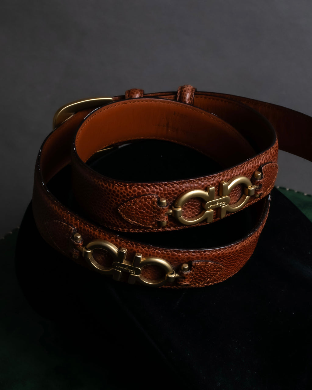 "Salvatore Ferragamo" Gancini motif chain design leather belt