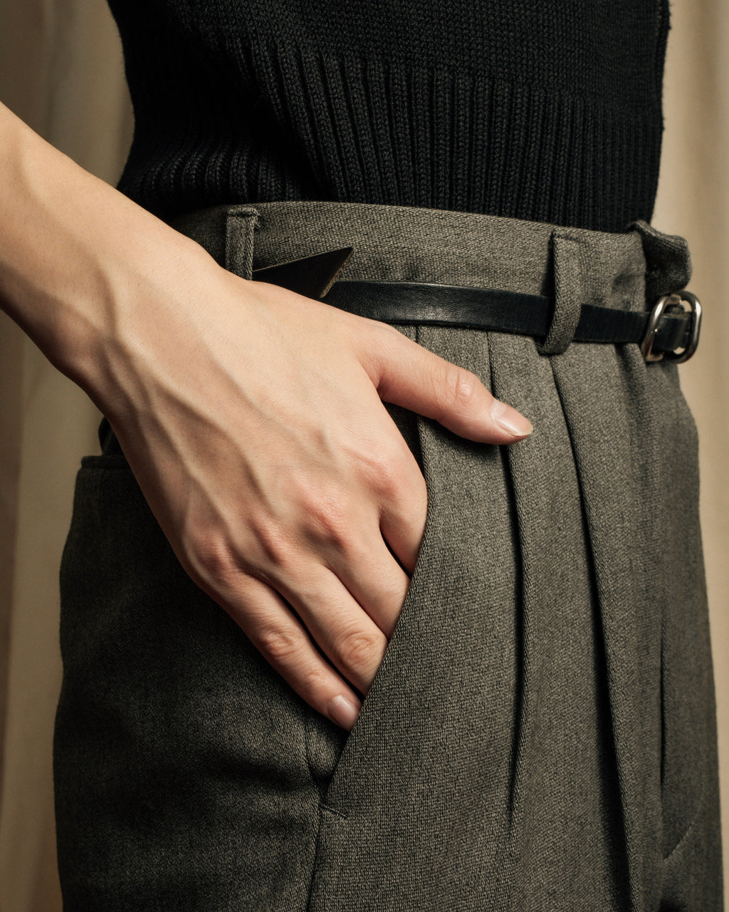 "YVES SAINT LAURENT" Deep pleat tapered wool slacks